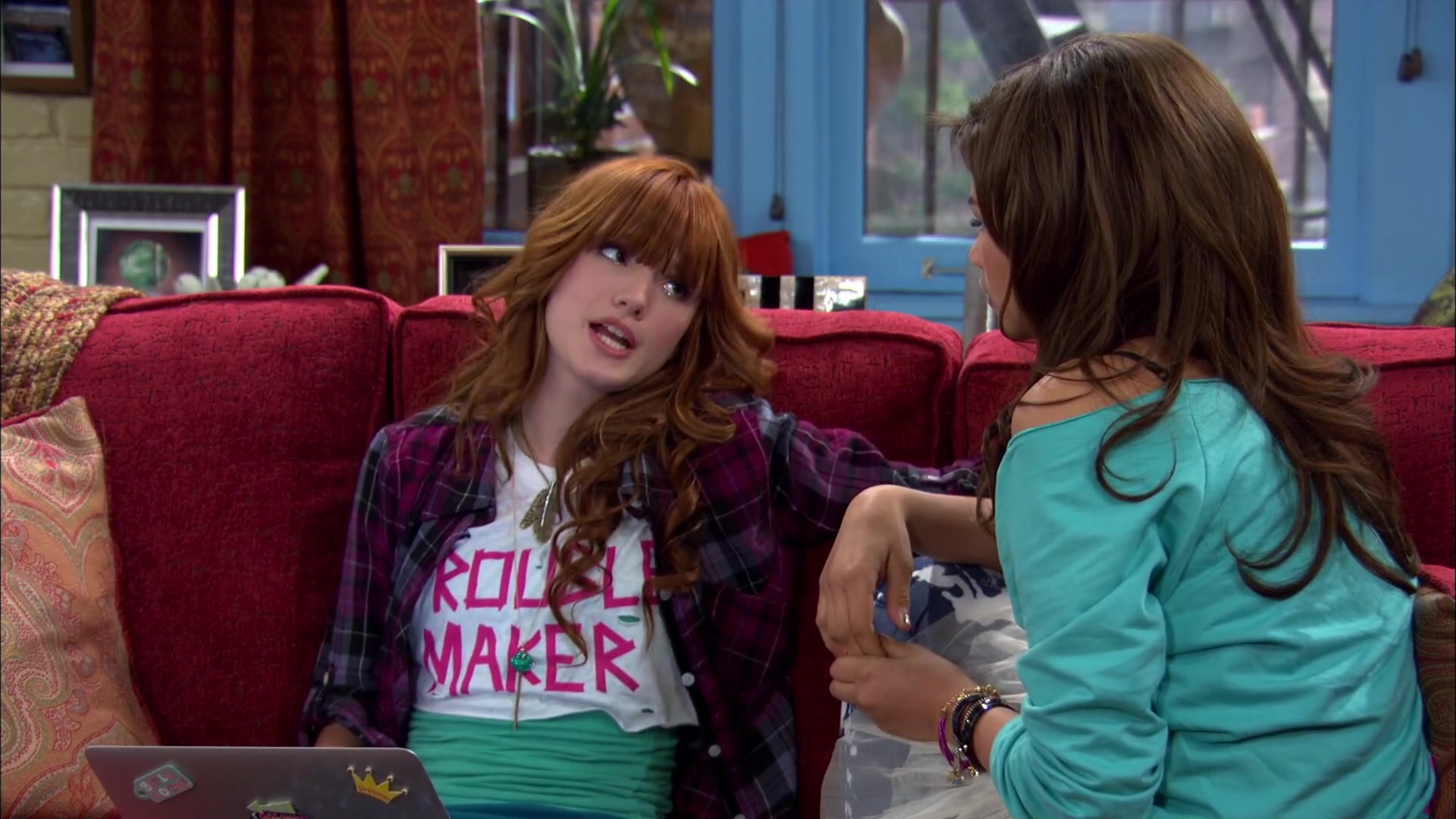 Shake_It_Up_S02E01_Shrink_It_Up_1080p_BTD_000104.jpg