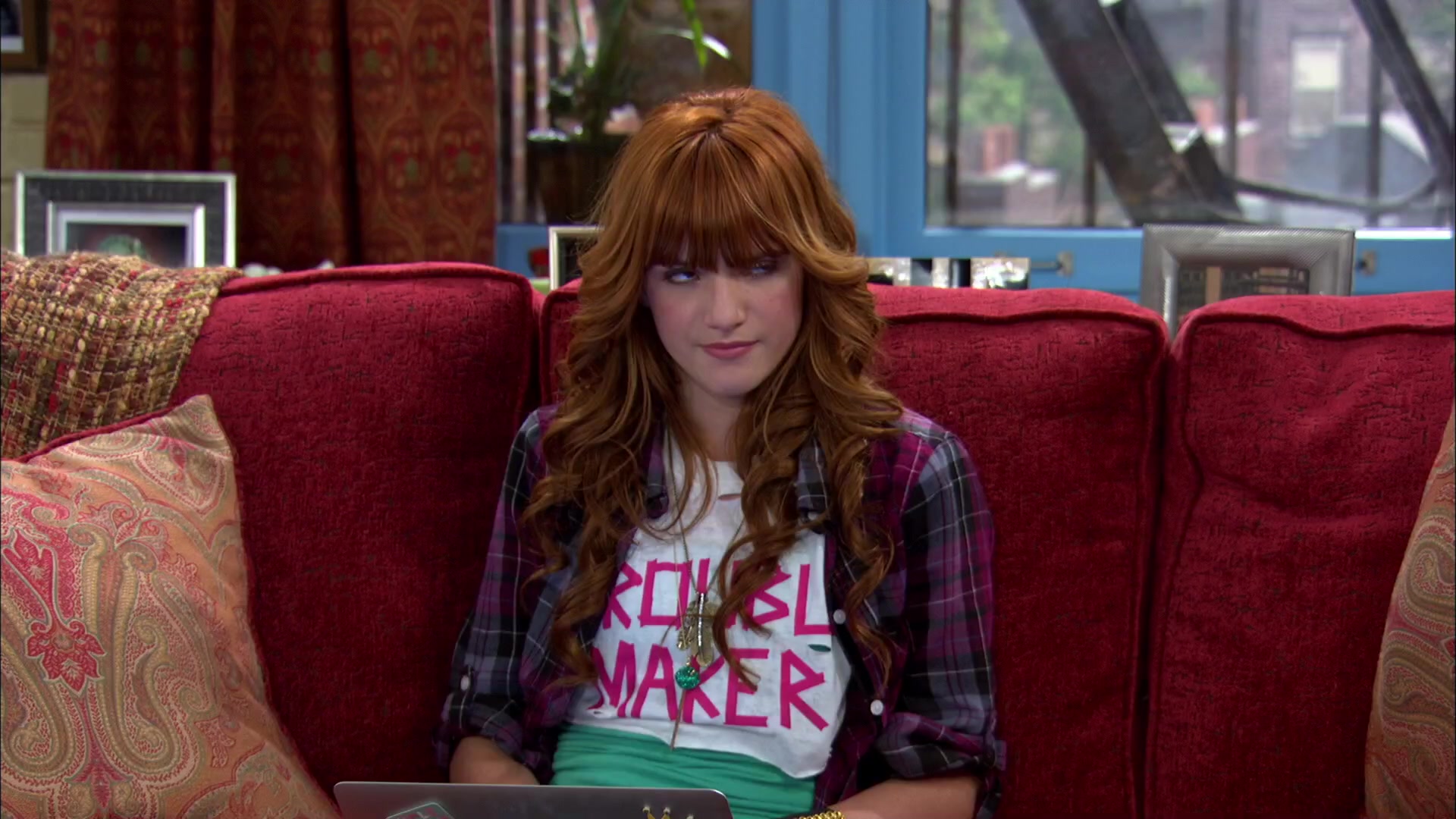 Shake_It_Up_S02E01_Shrink_It_Up_1080p_BTD_000161.jpg