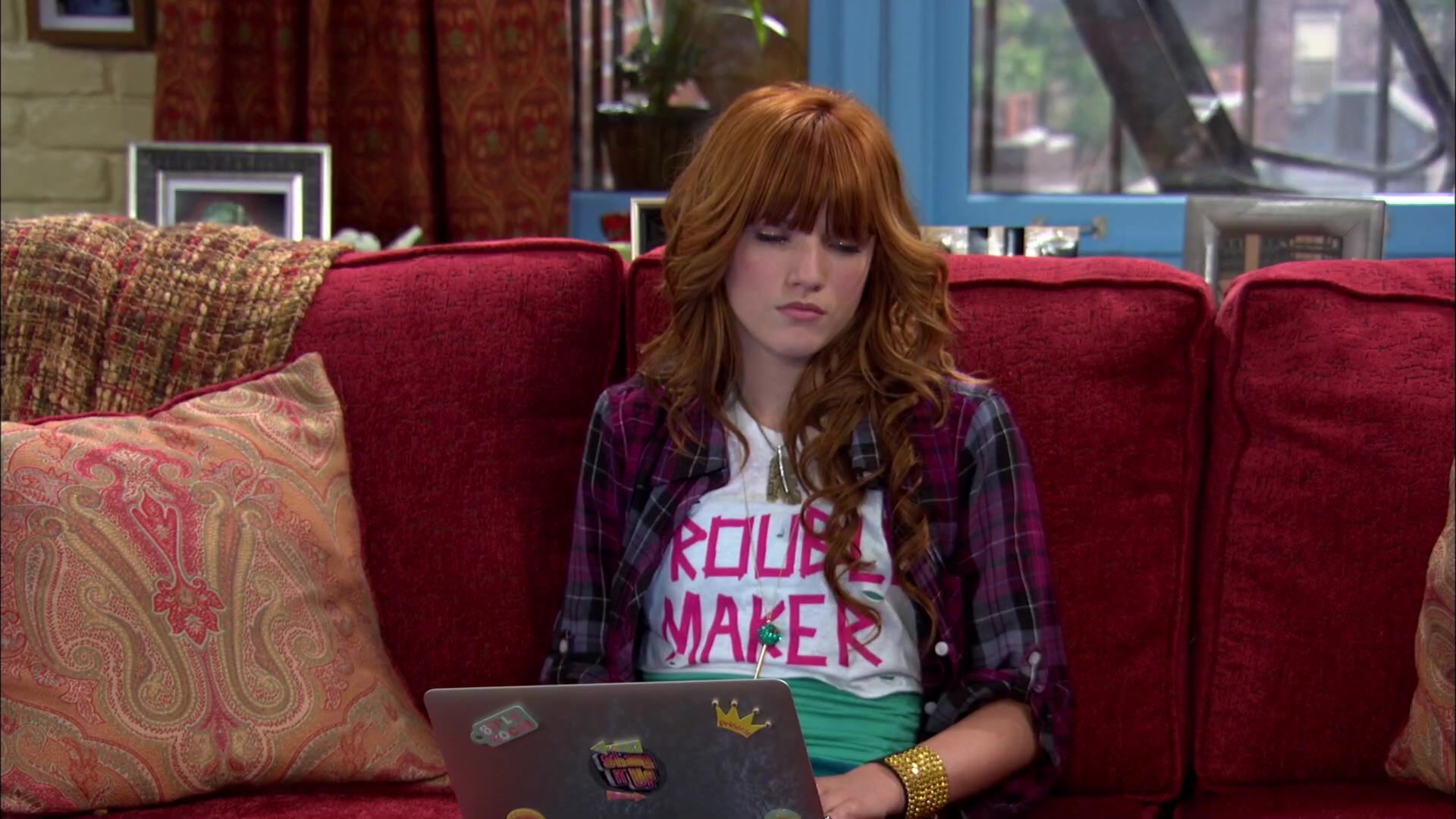 Shake_It_Up_S02E01_Shrink_It_Up_1080p_BTD_000215.jpg Shake_It_Up_S02E01_Shrink_It_Up_1080p_BTD_000215.jpg
