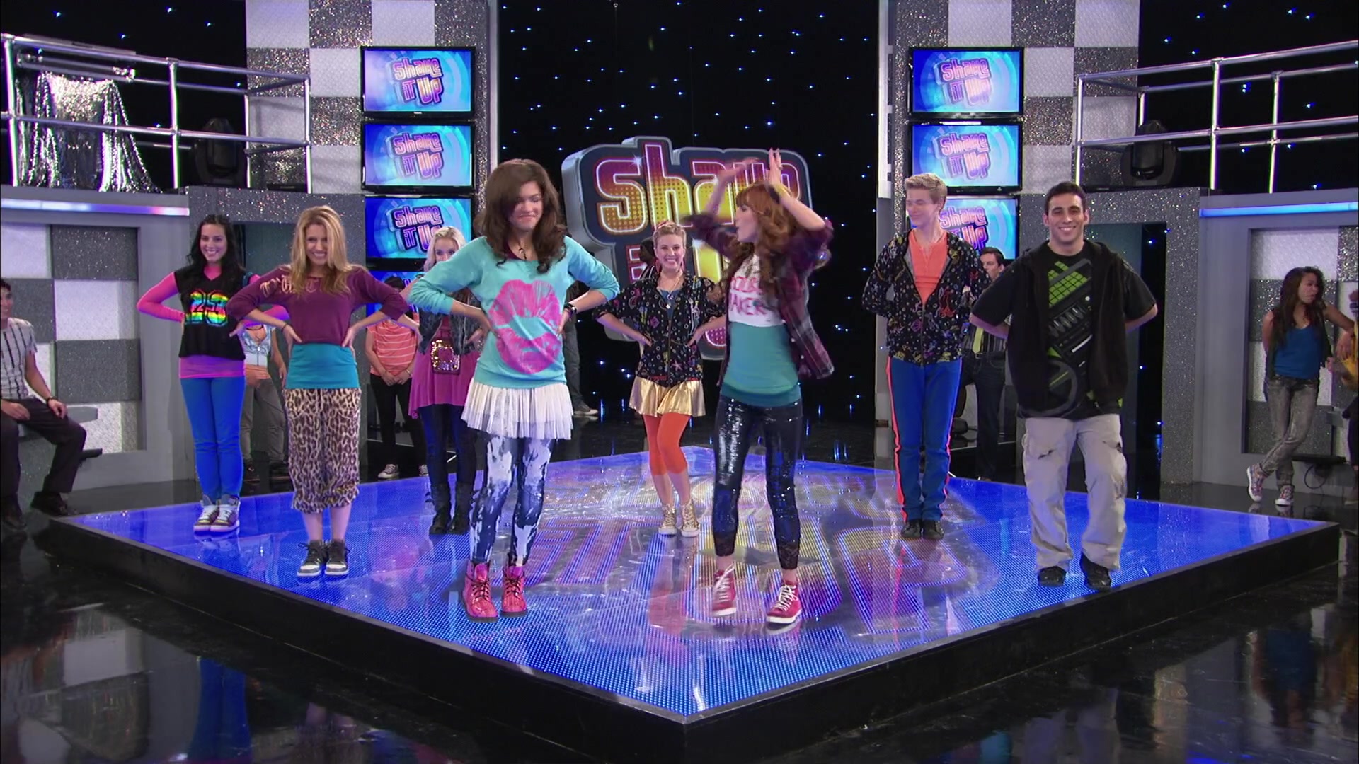 Shake_It_Up_S02E01_Shrink_It_Up_1080p_BTD_000360.jpg Shake_It_Up_S02E01_Shrink_It_Up_1080p_BTD_000360.jpg