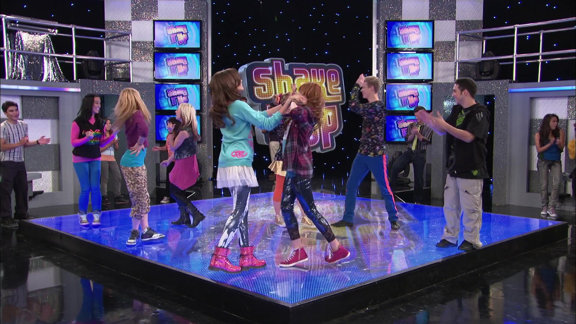 Shake_It_Up_S02E01_Shrink_It_Up_1080p_BTD_000362.jpg
