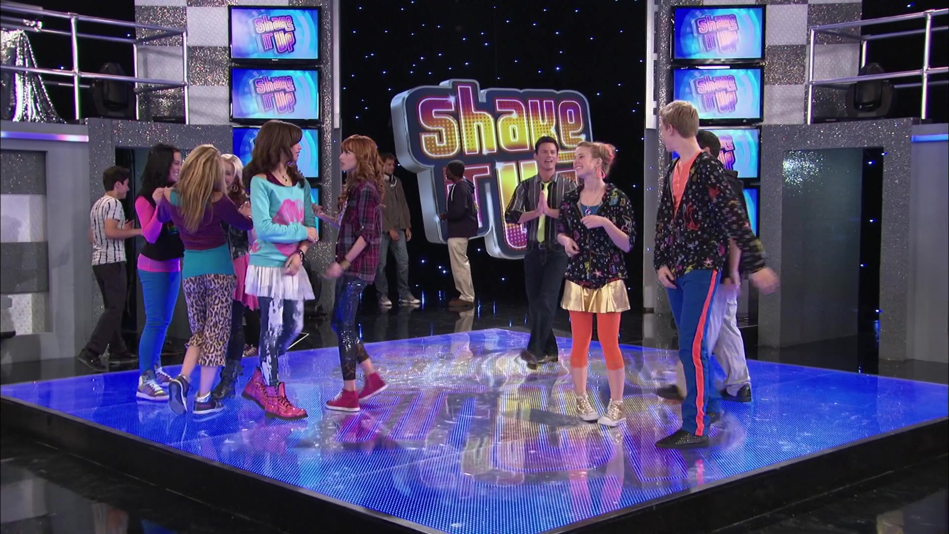 Shake_It_Up_S02E01_Shrink_It_Up_1080p_BTD_000368.jpg