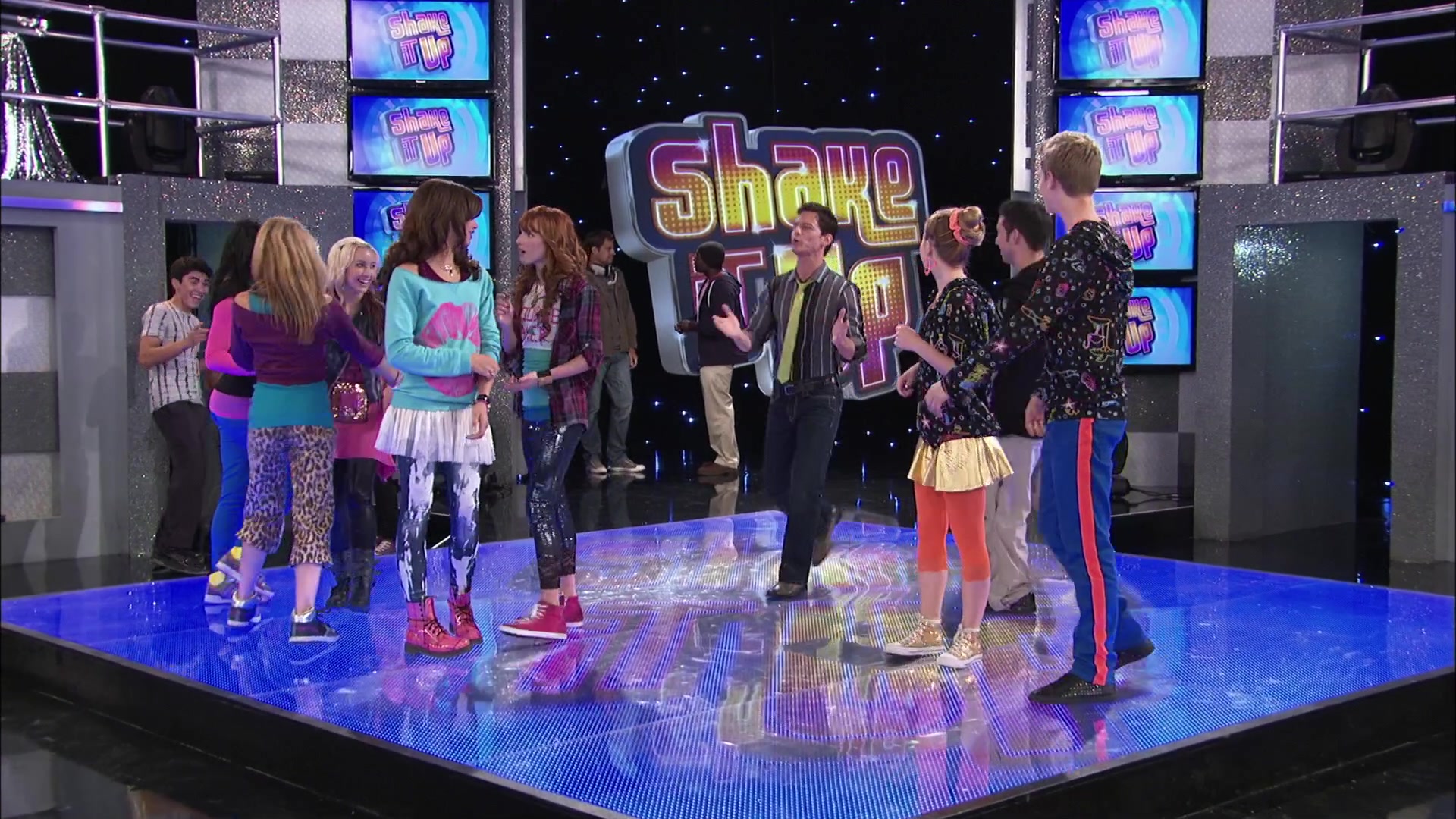 Shake_It_Up_S02E01_Shrink_It_Up_1080p_BTD_000369.jpg