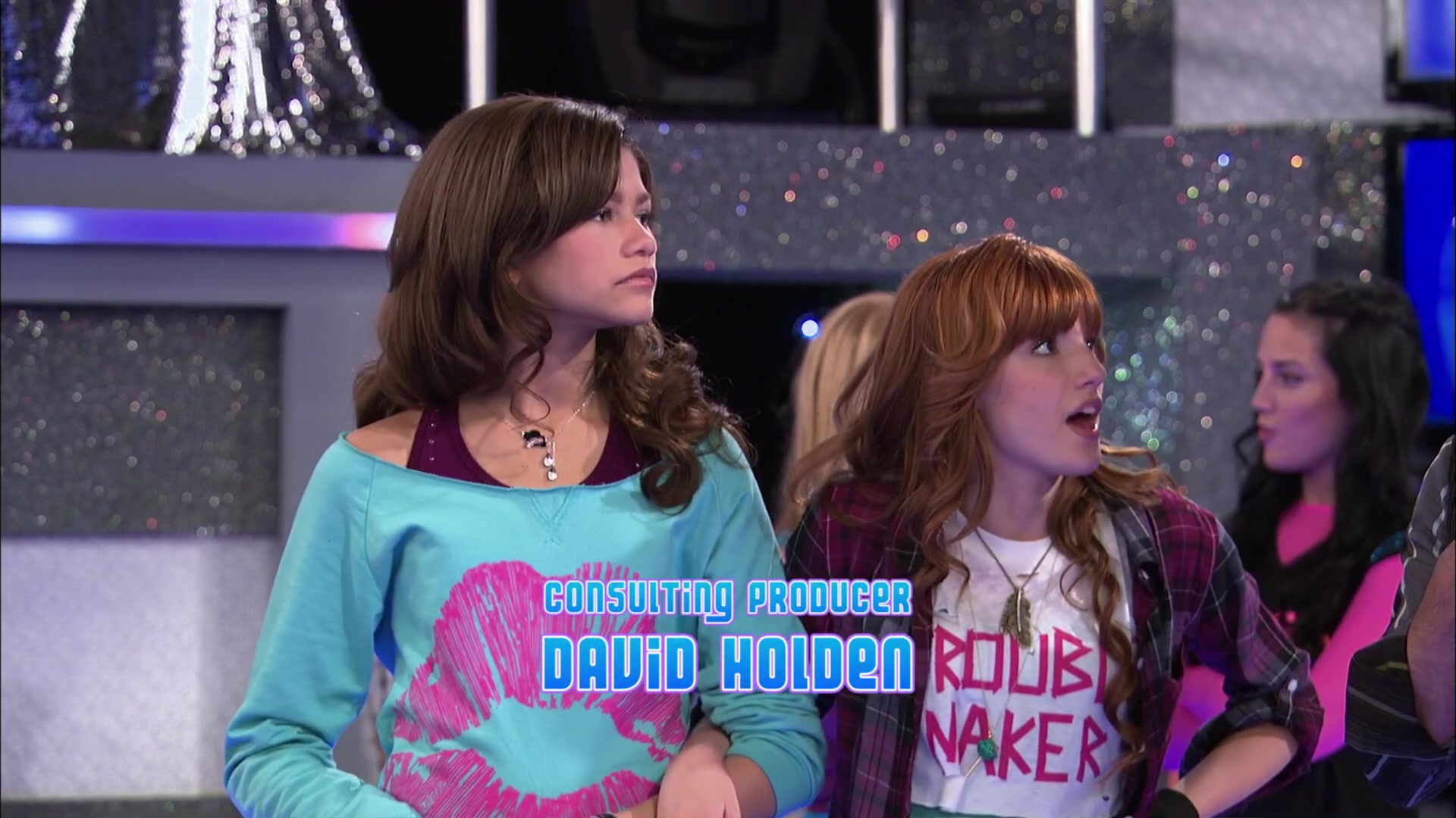 Shake_It_Up_S02E01_Shrink_It_Up_1080p_BTD_000419.jpg Shake_It_Up_S02E01_Shrink_It_Up_1080p_BTD_000419.jpg