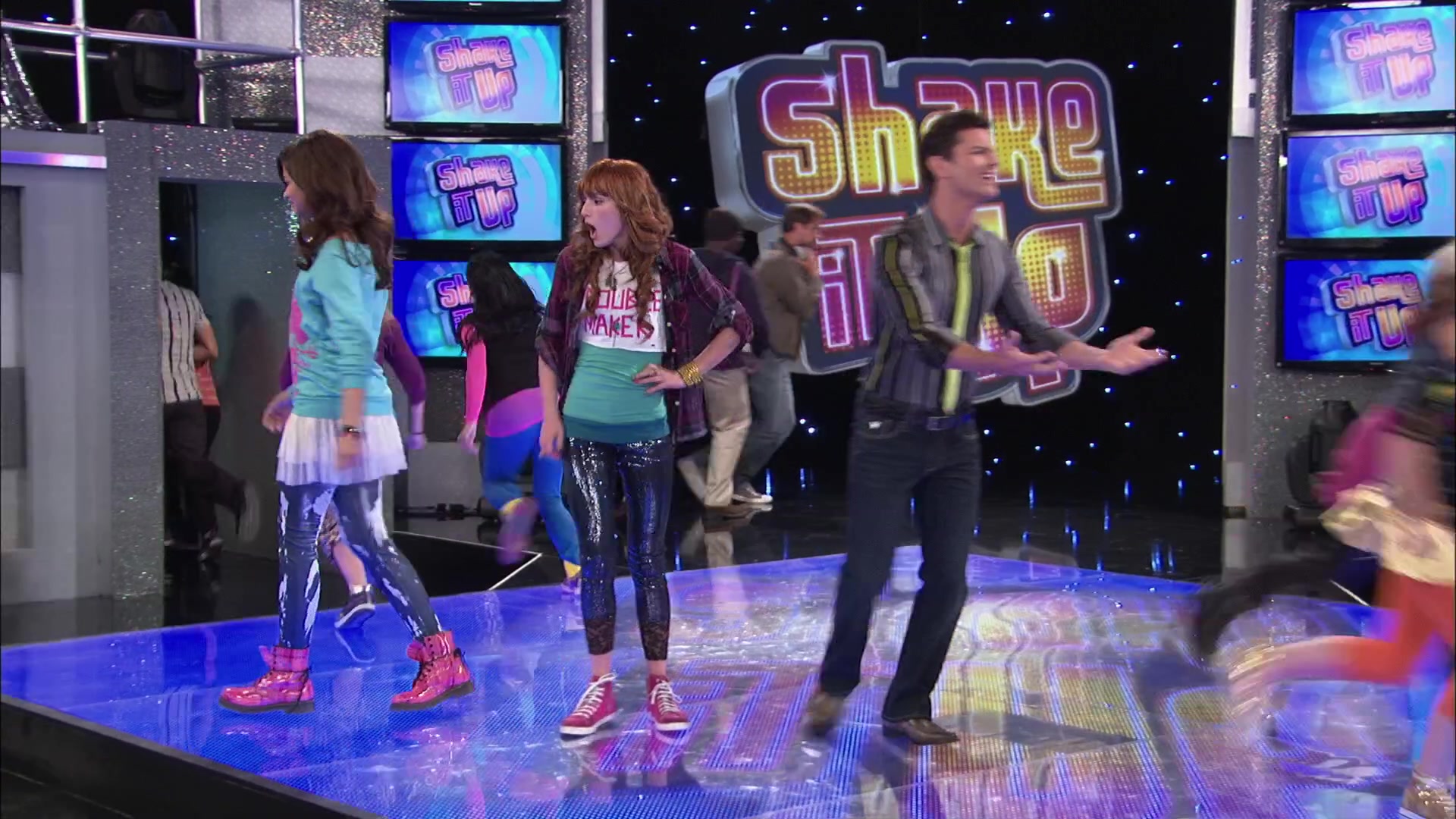 Shake_It_Up_S02E01_Shrink_It_Up_1080p_BTD_000487.jpg