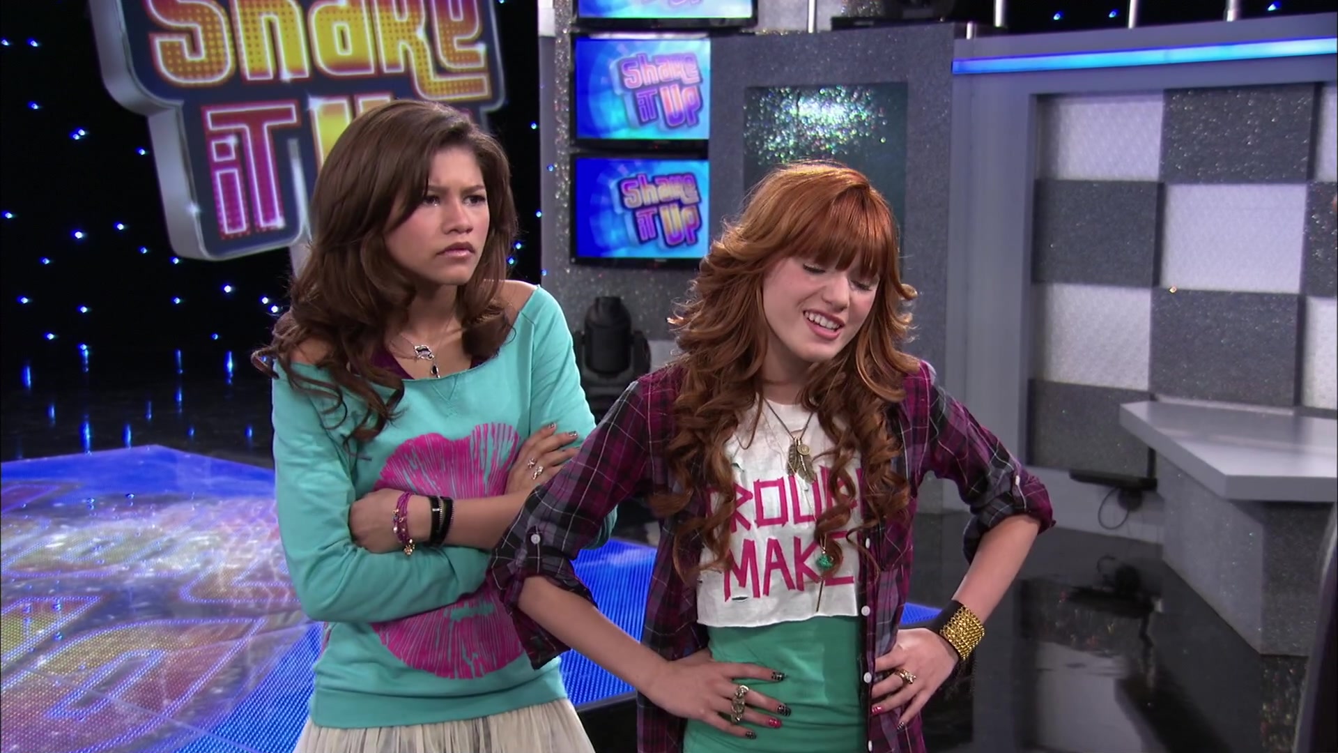 Shake_It_Up_S02E01_Shrink_It_Up_1080p_BTD_000518.jpg