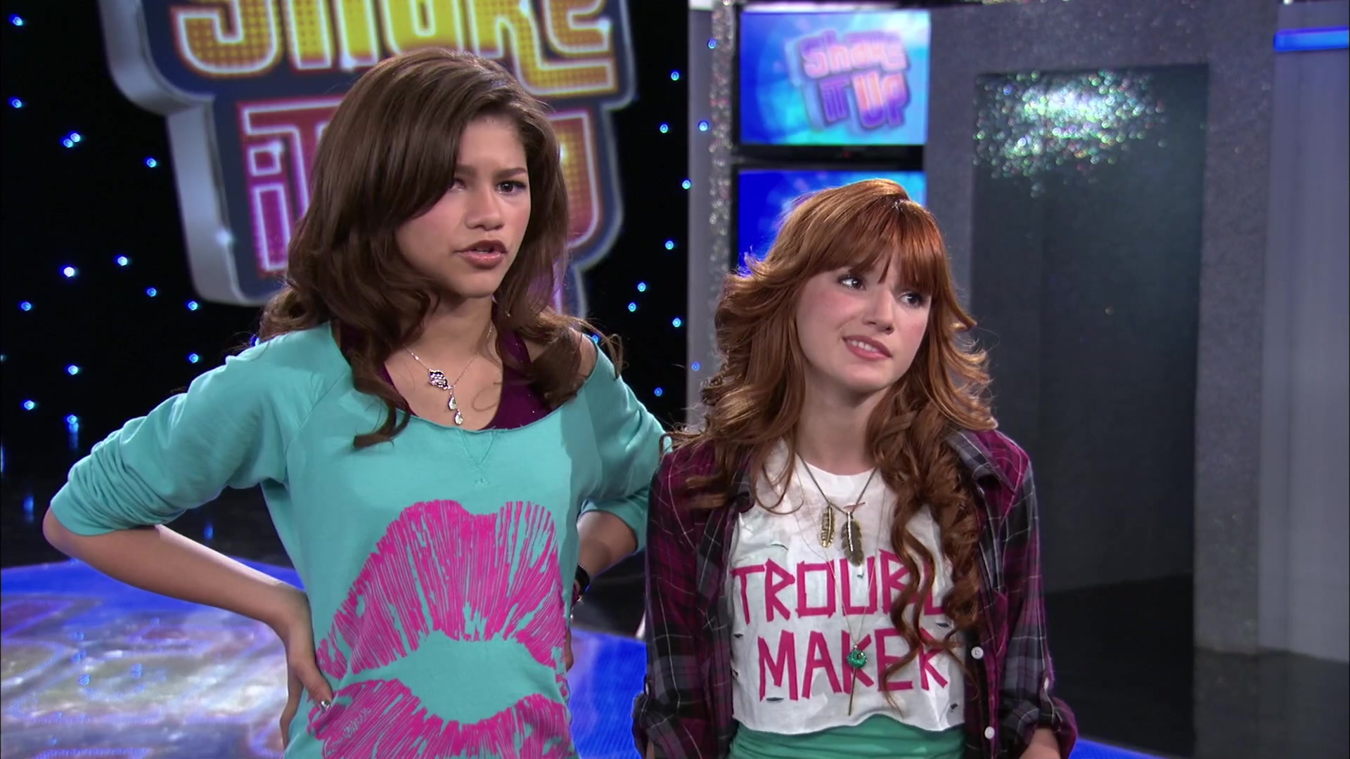 Shake_It_Up_S02E01_Shrink_It_Up_1080p_BTD_000522.jpg Shake_It_Up_S02E01_Shrink_It_Up_1080p_BTD_000522.jpg