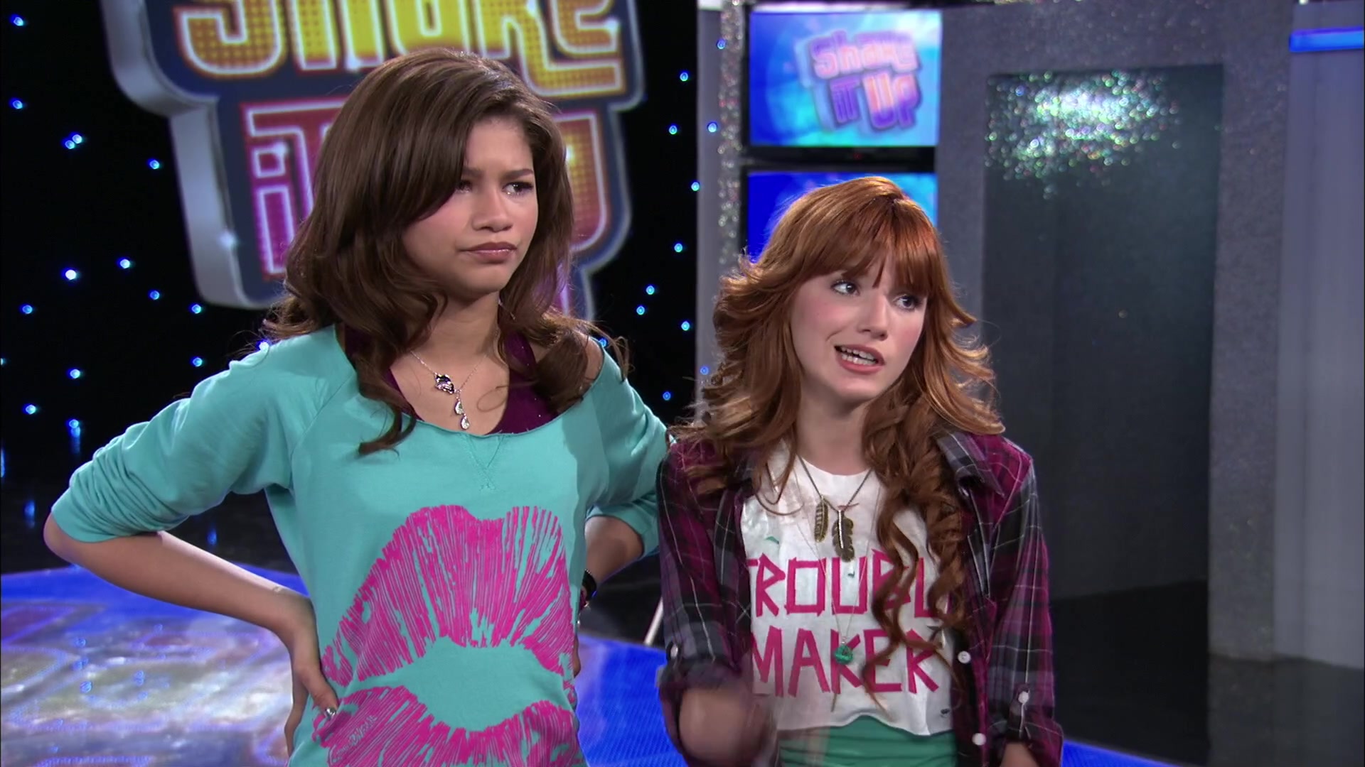 Shake_It_Up_S02E01_Shrink_It_Up_1080p_BTD_000523.jpg
