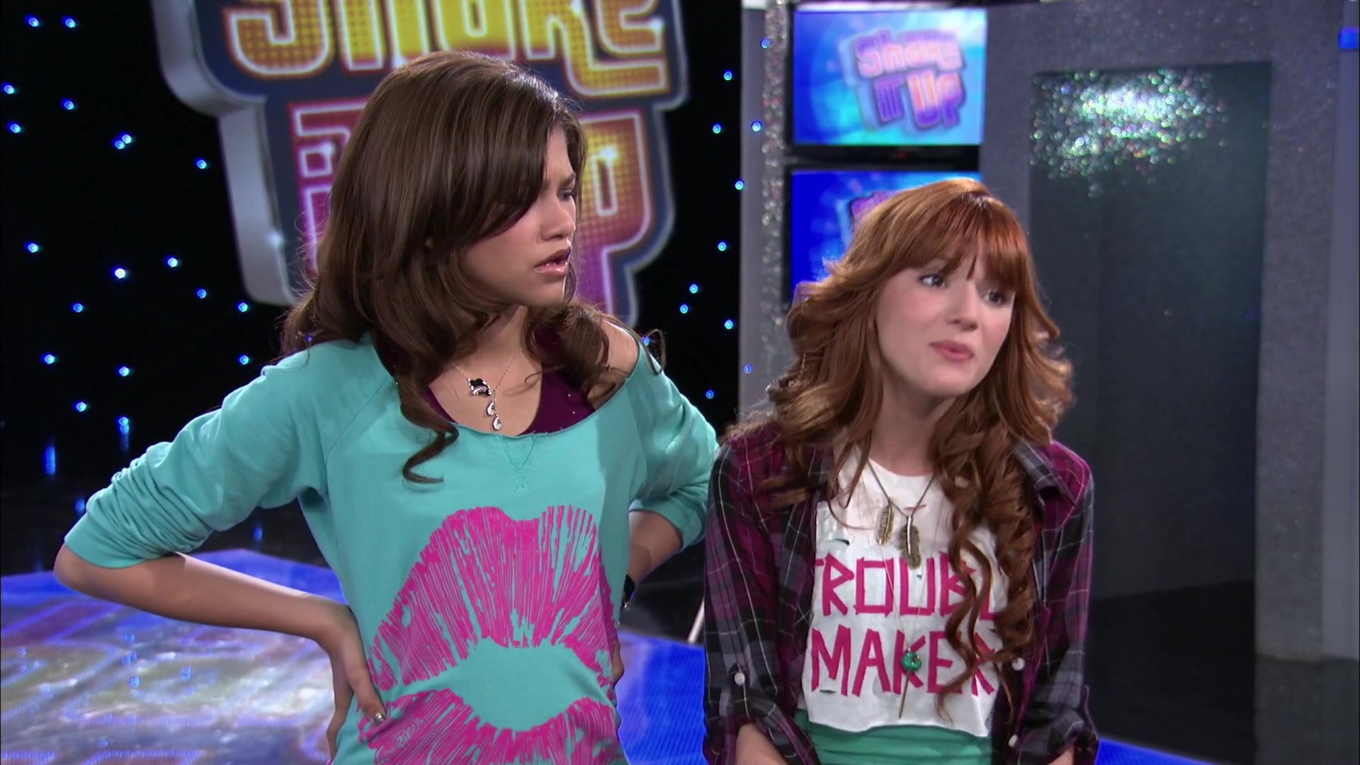Shake_It_Up_S02E01_Shrink_It_Up_1080p_BTD_000531.jpg Shake_It_Up_S02E01_Shrink_It_Up_1080p_BTD_000531.jpg