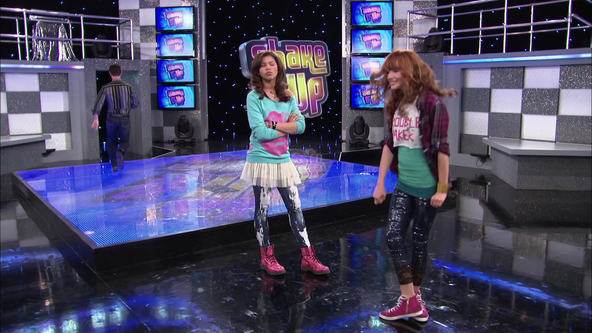 Shake_It_Up_S02E01_Shrink_It_Up_1080p_BTD_000547.jpg
