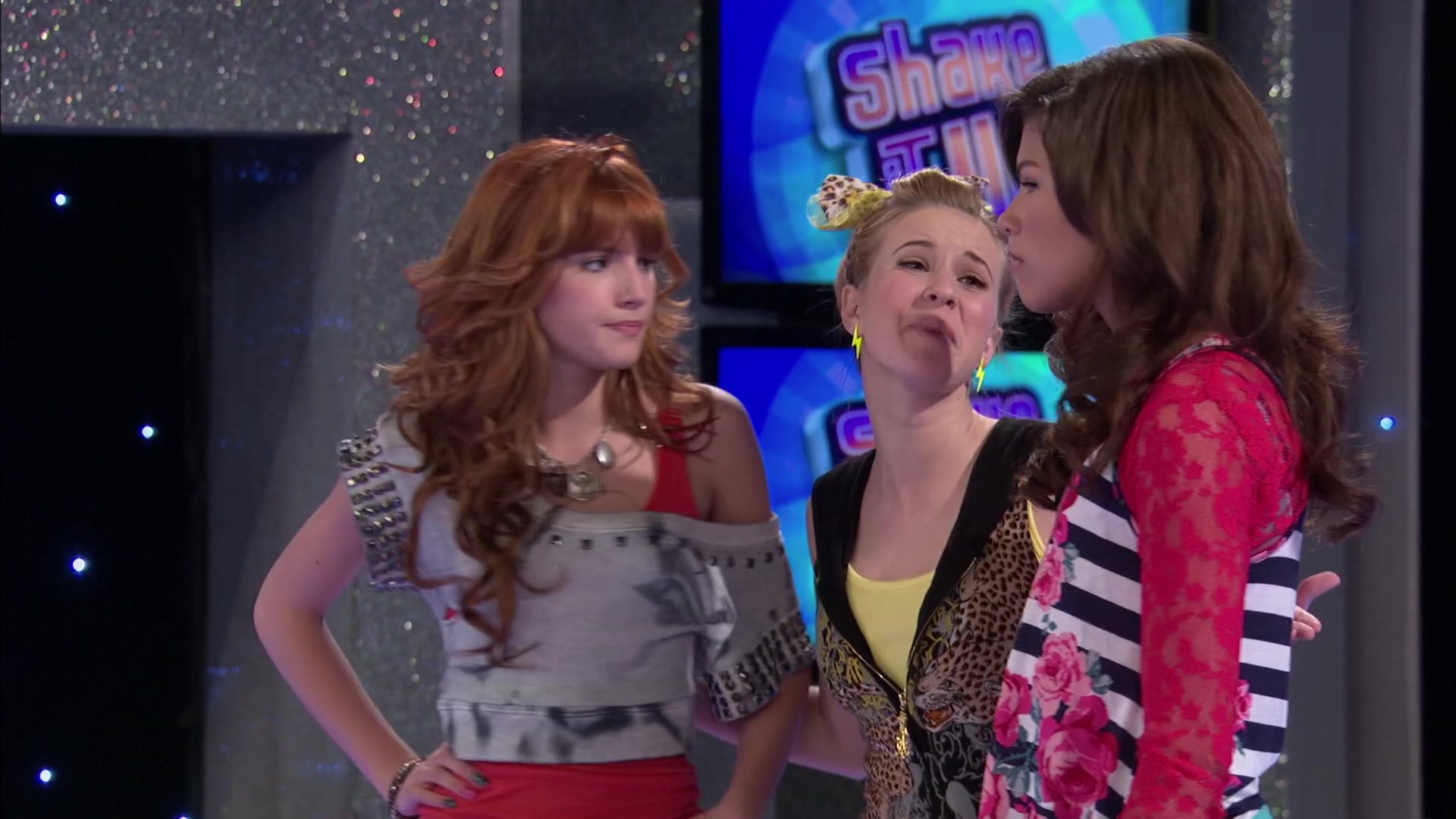 Shake_It_Up_S02E01_Shrink_It_Up_1080p_BTD_001597.jpg Shake_It_Up_S02E01_Shrink_It_Up_1080p_BTD_001597.jpg