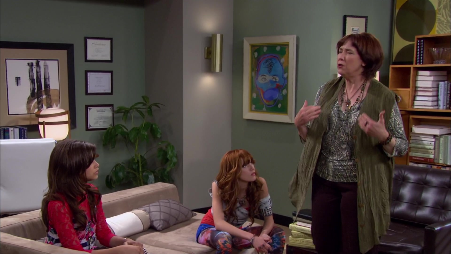 Shake_It_Up_S02E01_Shrink_It_Up_1080p_BTD_001890.jpg Shake_It_Up_S02E01_Shrink_It_Up_1080p_BTD_001890.jpg