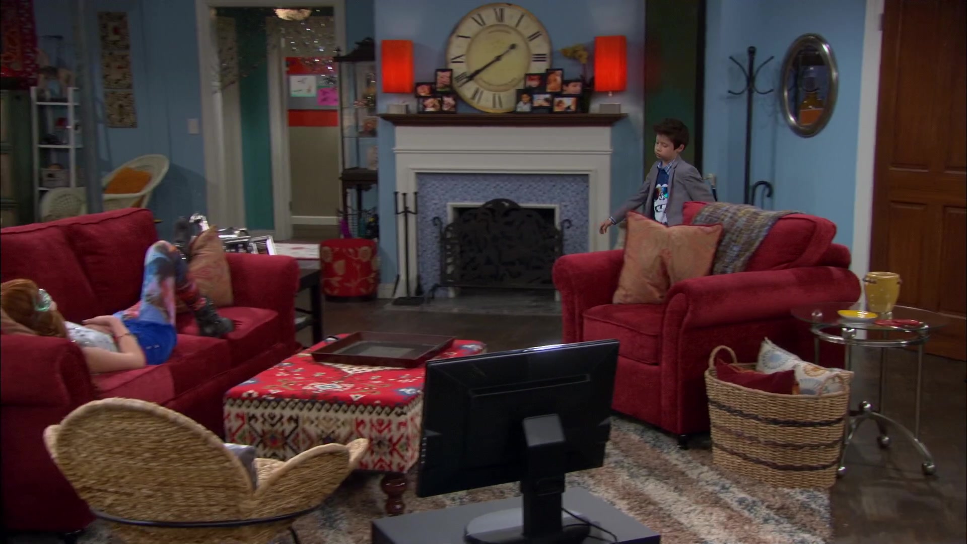 Shake_It_Up_S02E01_Shrink_It_Up_1080p_BTD_002108.jpg Shake_It_Up_S02E01_Shrink_It_Up_1080p_BTD_002108.jpg