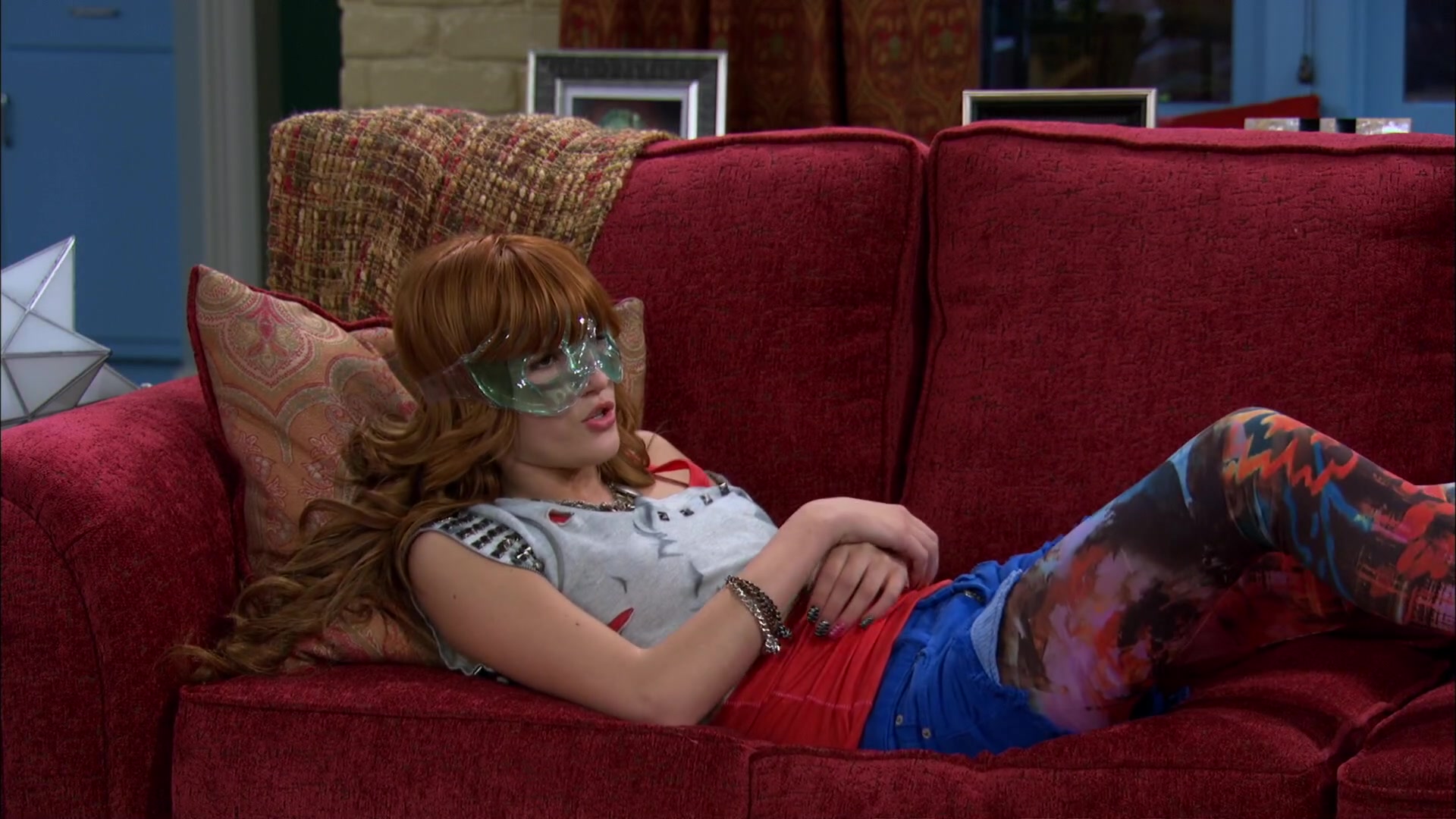Shake_It_Up_S02E01_Shrink_It_Up_1080p_BTD_002134.jpg Shake_It_Up_S02E01_Shrink_It_Up_1080p_BTD_002134.jpg