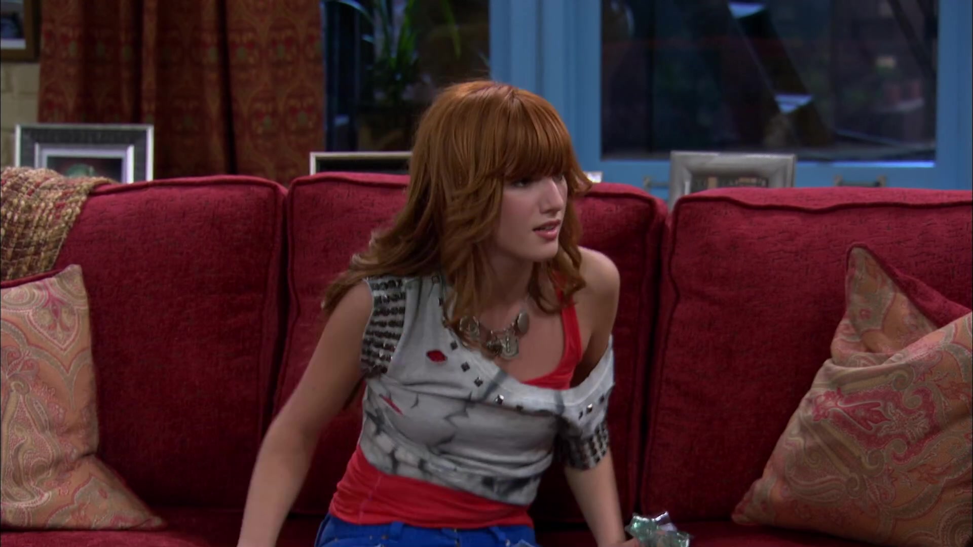 Shake_It_Up_S02E01_Shrink_It_Up_1080p_BTD_002159.jpg