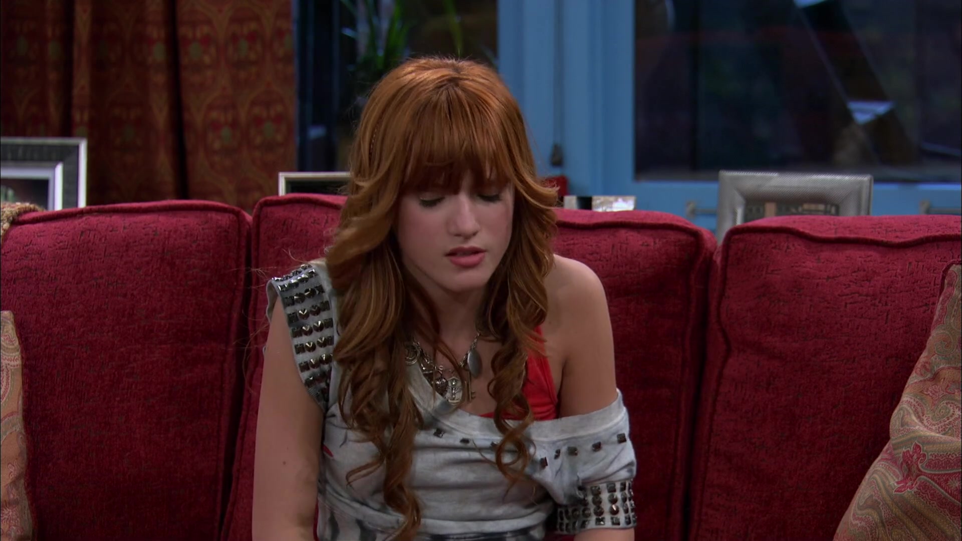 Shake_It_Up_S02E01_Shrink_It_Up_1080p_BTD_002203.jpg