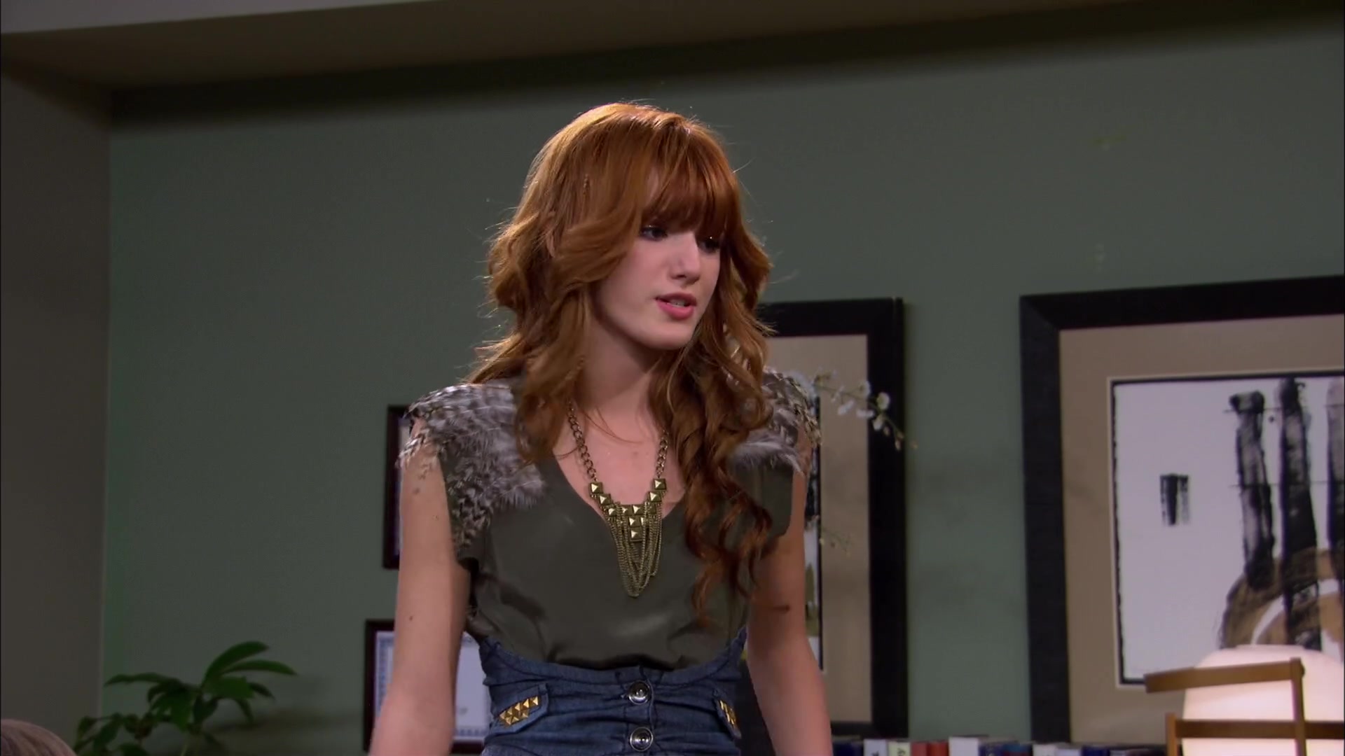 Shake_It_Up_S02E01_Shrink_It_Up_1080p_BTD_002549.jpg Shake_It_Up_S02E01_Shrink_It_Up_1080p_BTD_002549.jpg