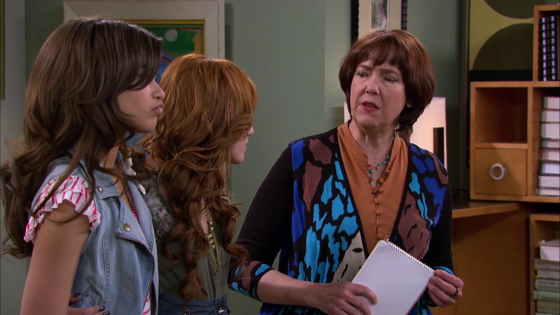 Shake_It_Up_S02E01_Shrink_It_Up_1080p_BTD_002838.jpg