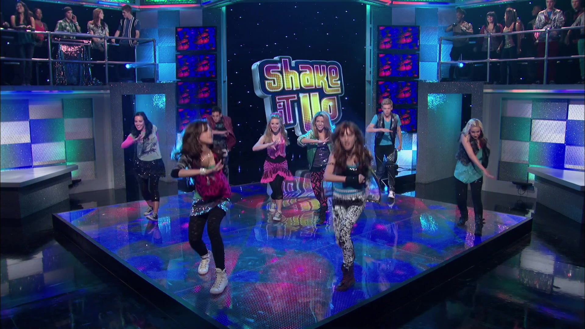 Shake_It_Up_S02E01_Shrink_It_Up_1080p_BTD_002851.jpg Shake_It_Up_S02E01_Shrink_It_Up_1080p_BTD_002851.jpg