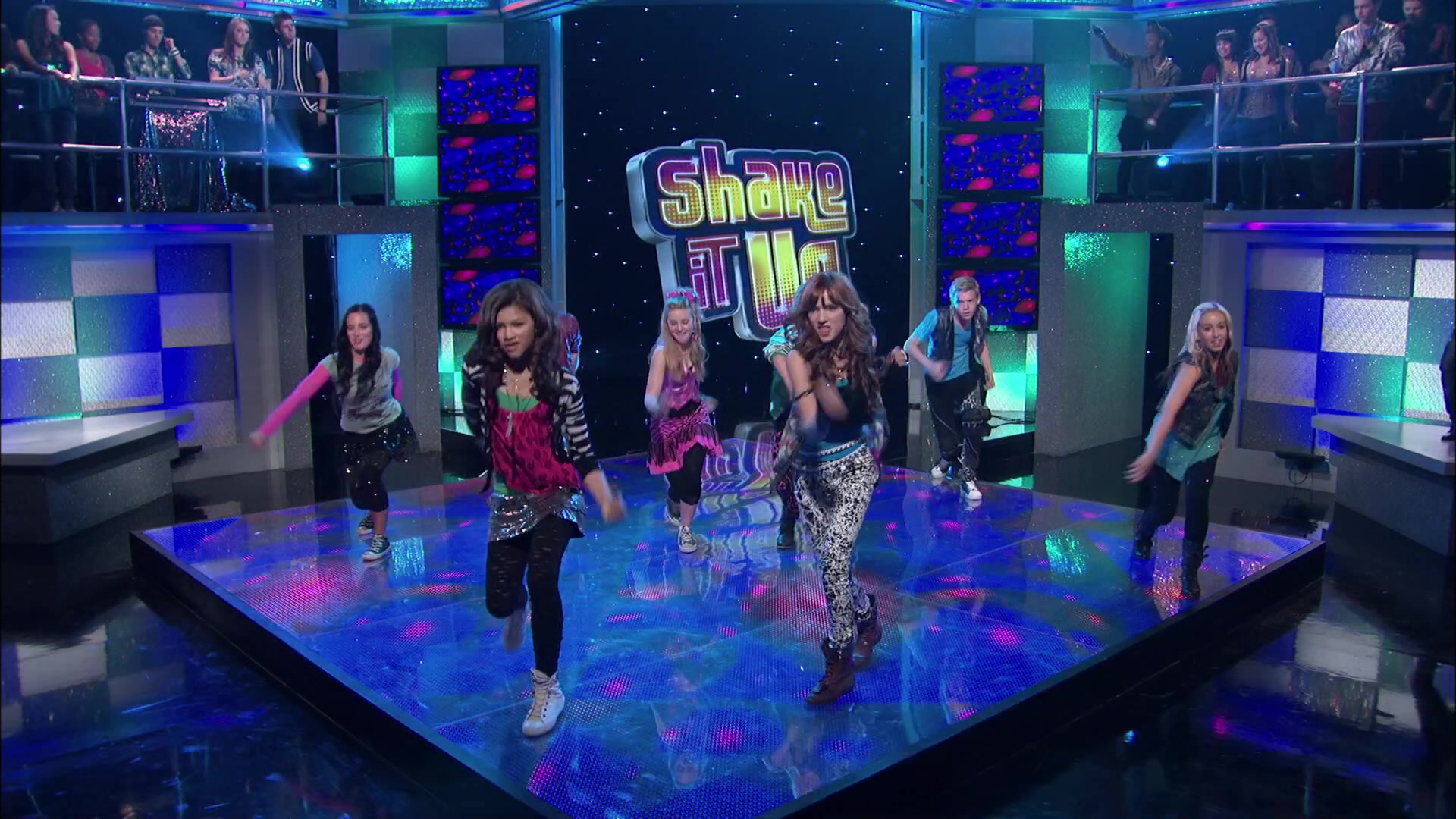 Shake_It_Up_S02E01_Shrink_It_Up_1080p_BTD_002854.jpg Shake_It_Up_S02E01_Shrink_It_Up_1080p_BTD_002854.jpg
