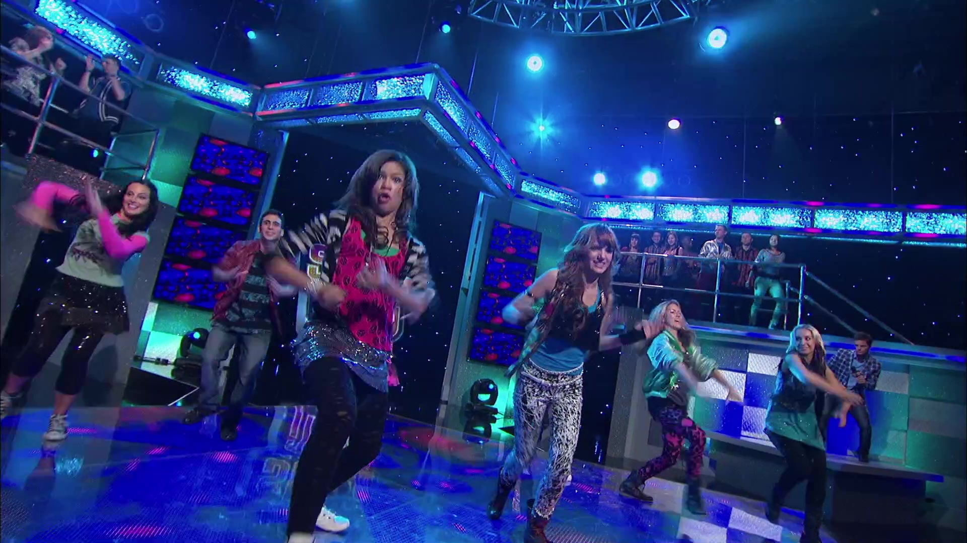 Shake_It_Up_S02E01_Shrink_It_Up_1080p_BTD_002859.jpg Shake_It_Up_S02E01_Shrink_It_Up_1080p_BTD_002859.jpg