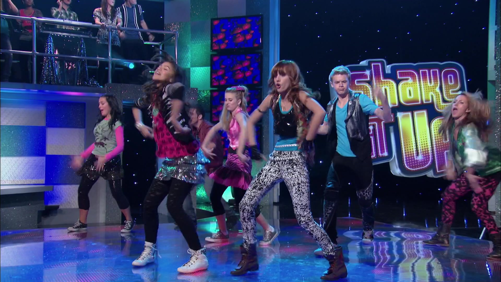 Shake_It_Up_S02E01_Shrink_It_Up_1080p_BTD_002882.jpg Shake_It_Up_S02E01_Shrink_It_Up_1080p_BTD_002882.jpg
