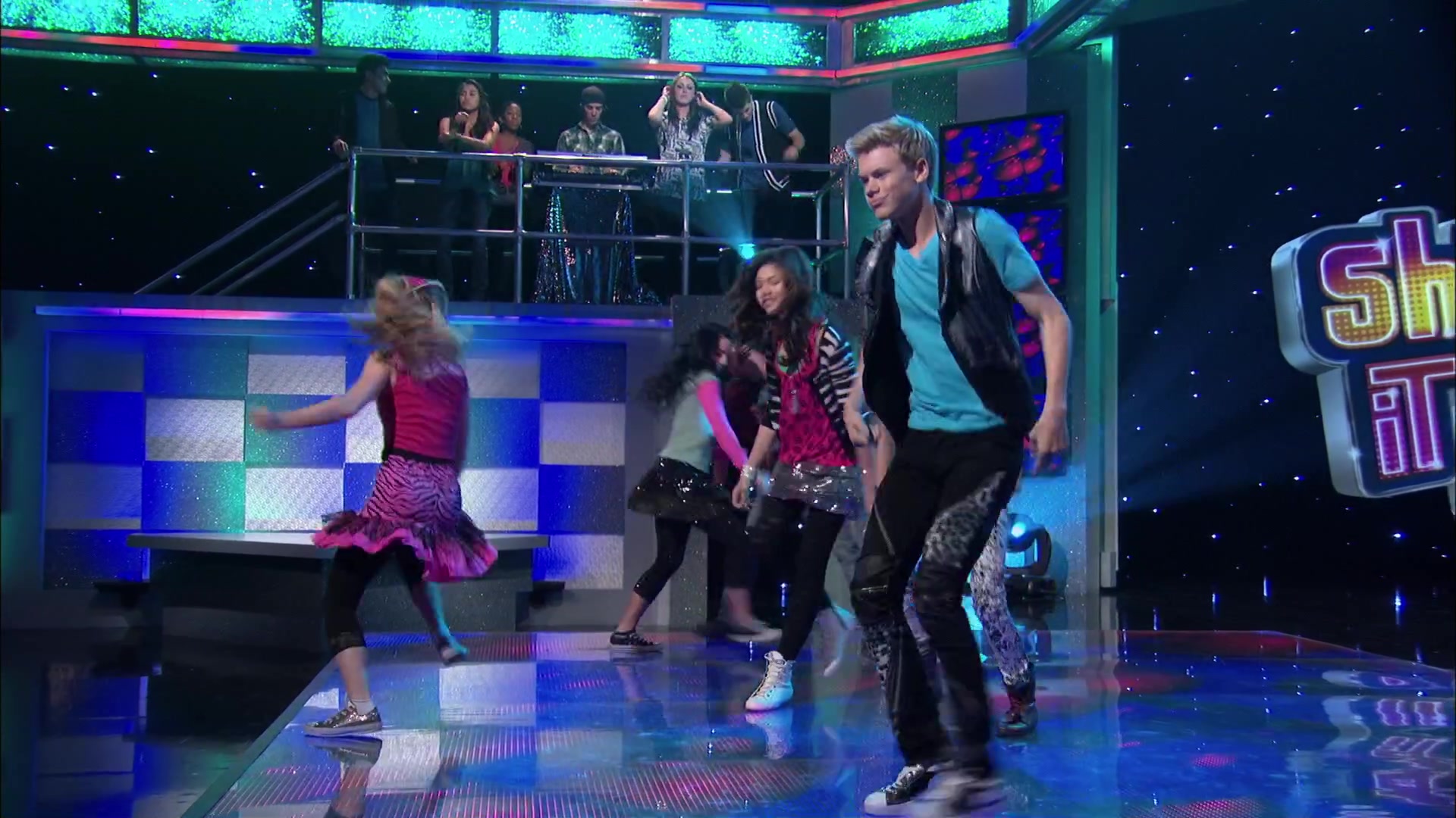 Shake_It_Up_S02E01_Shrink_It_Up_1080p_BTD_002894.jpg Shake_It_Up_S02E01_Shrink_It_Up_1080p_BTD_002894.jpg