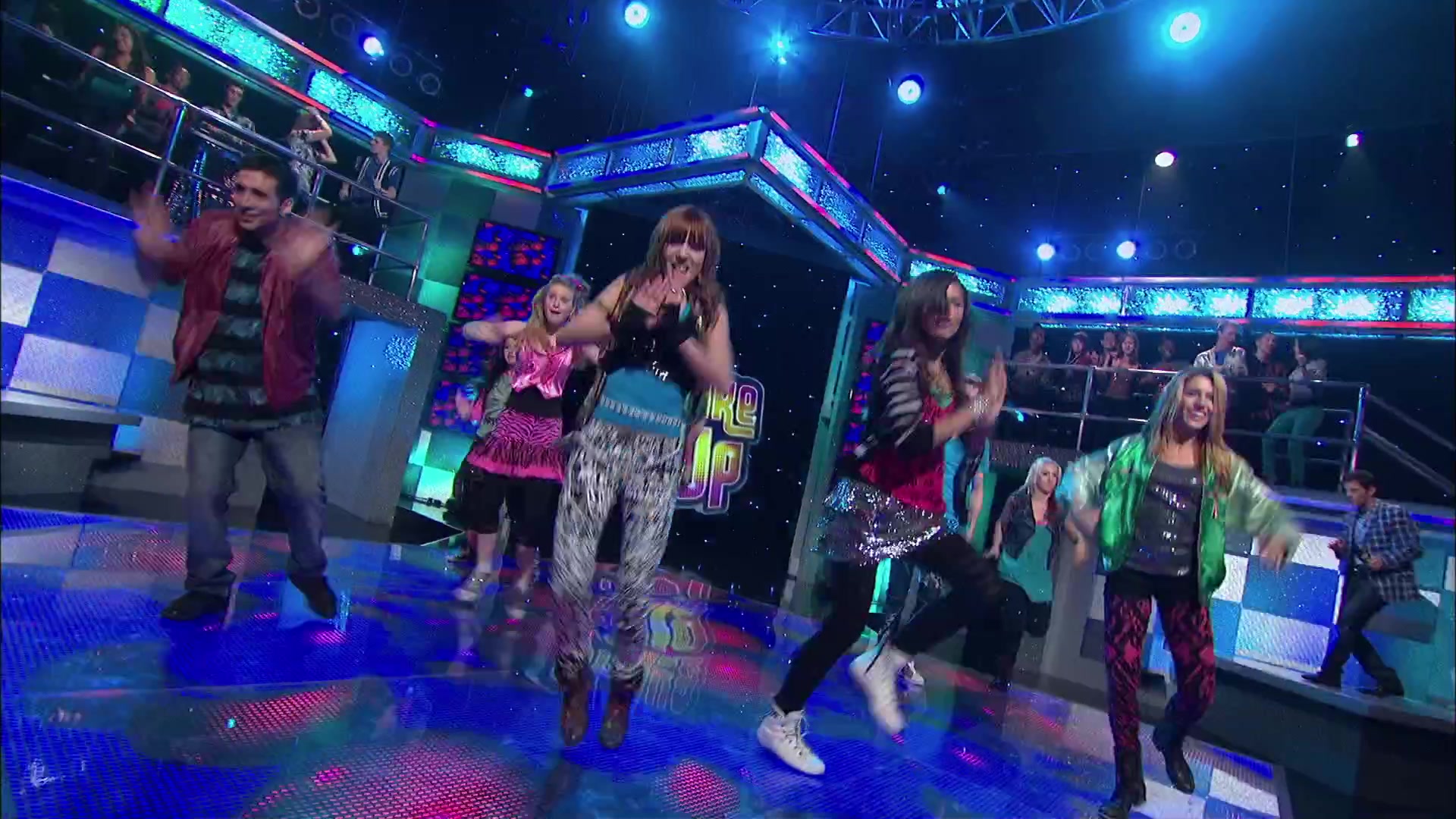 Shake_It_Up_S02E01_Shrink_It_Up_1080p_BTD_002911.jpg