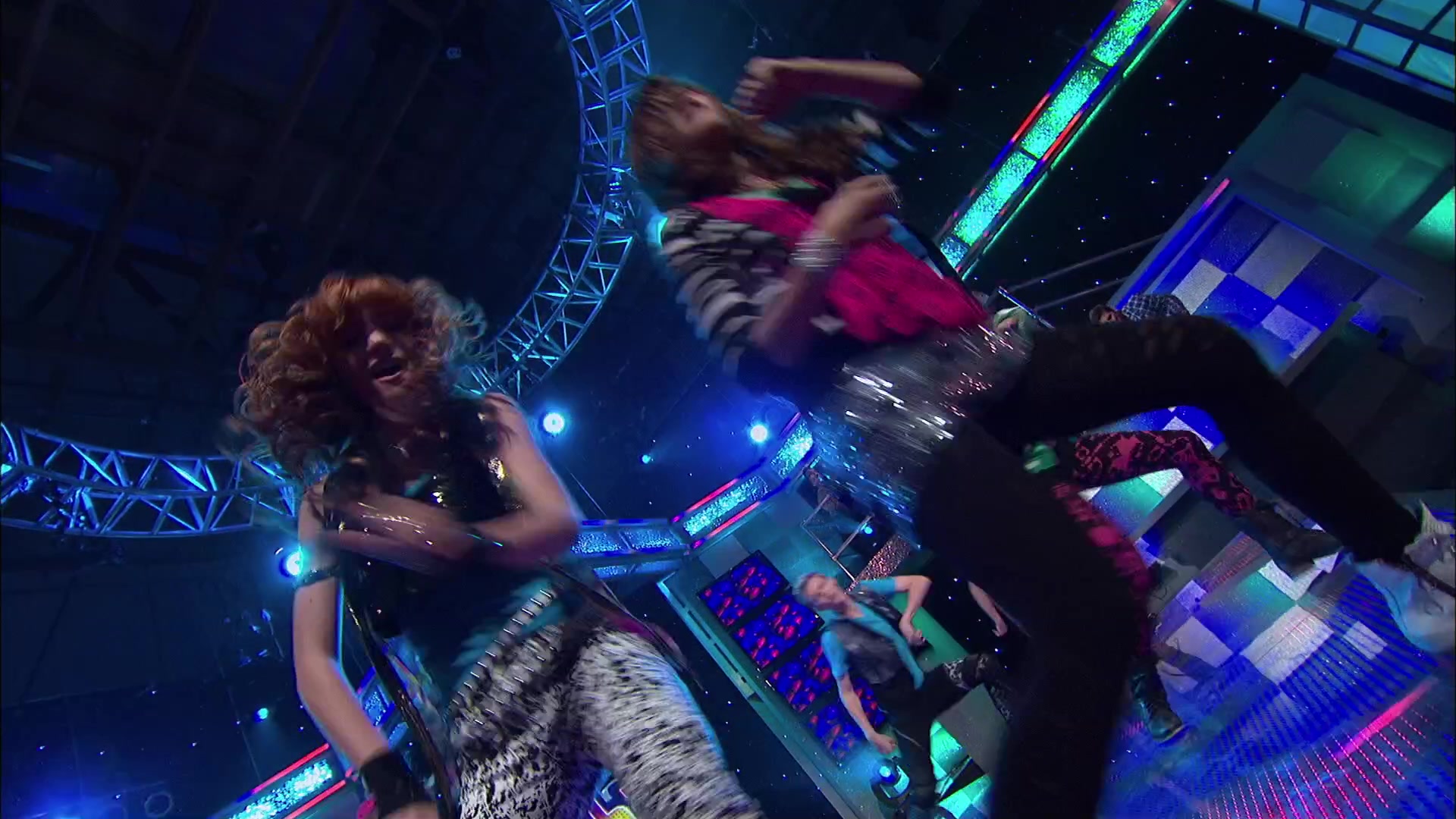 Shake_It_Up_S02E01_Shrink_It_Up_1080p_BTD_002924.jpg