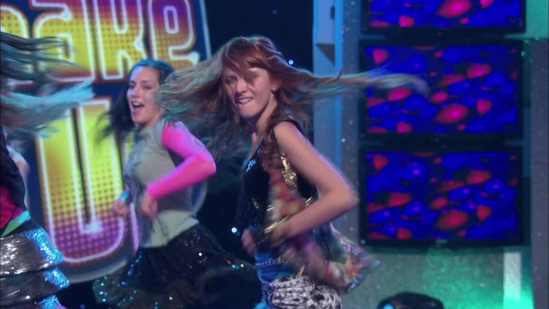 Shake_It_Up_S02E01_Shrink_It_Up_1080p_BTD_002958.jpg