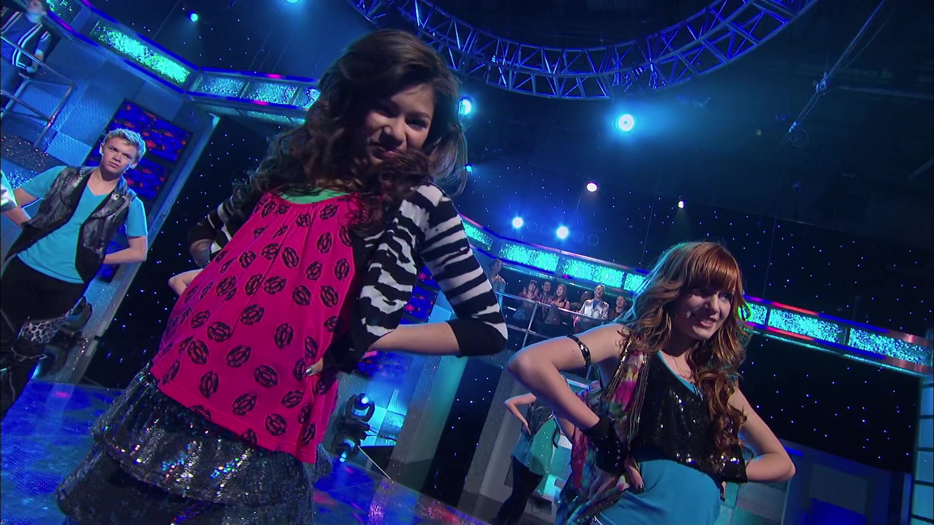 Shake_It_Up_S02E01_Shrink_It_Up_1080p_BTD_002971.jpg