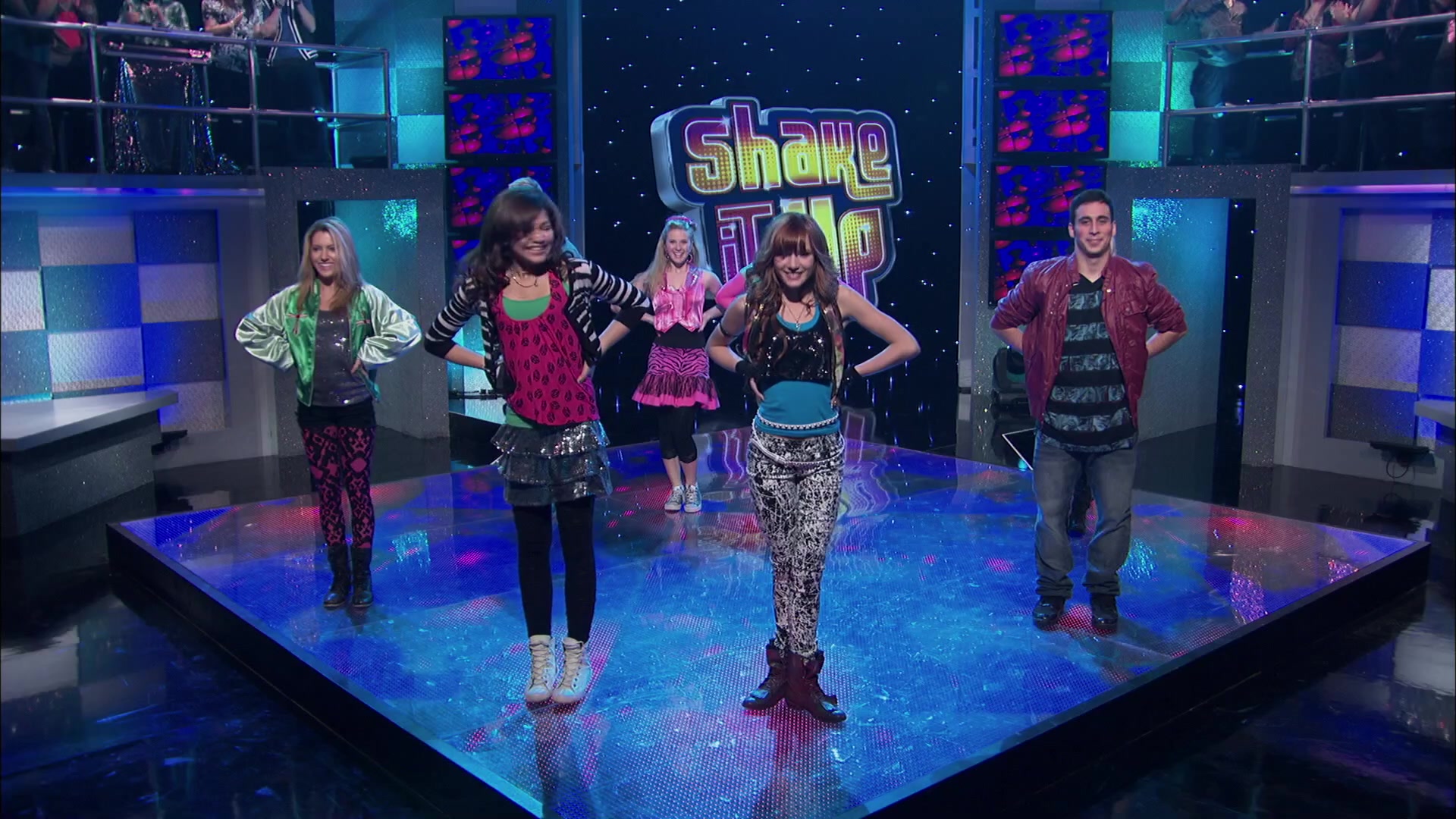 Shake_It_Up_S02E01_Shrink_It_Up_1080p_BTD_002972.jpg Shake_It_Up_S02E01_Shrink_It_Up_1080p_BTD_002972.jpg