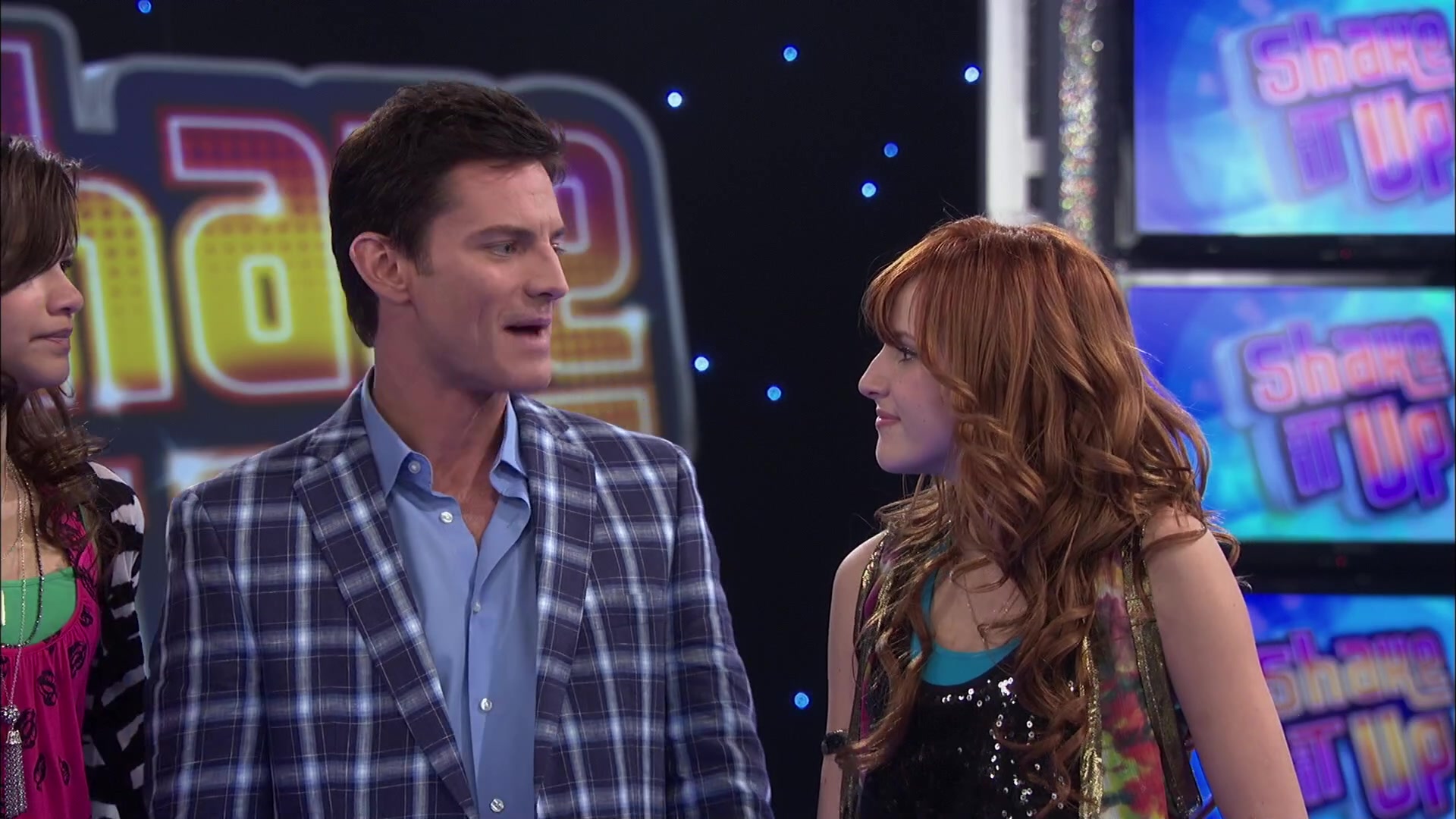 Shake_It_Up_S02E01_Shrink_It_Up_1080p_BTD_003022.jpg Shake_It_Up_S02E01_Shrink_It_Up_1080p_BTD_003022.jpg