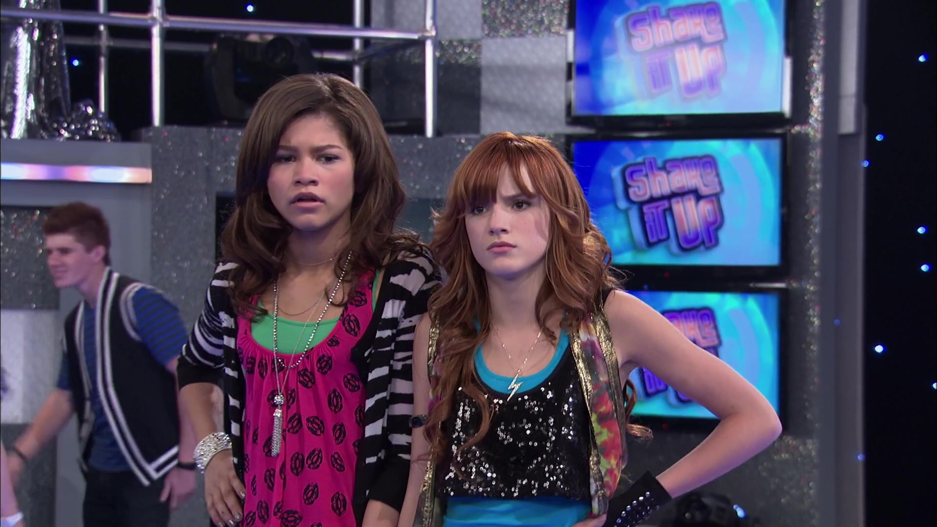 Shake_It_Up_S02E01_Shrink_It_Up_1080p_BTD_003036.jpg