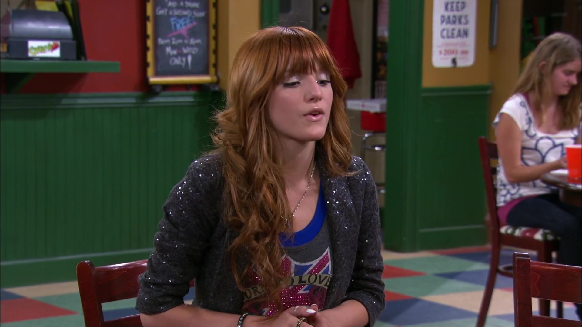 Shake_It_Up_S02E02_Three_s_a_Crowd_It_Up_1080p_BTD_001770.jpg Shake_It_Up_S02E02_Three_s_a_Crowd_It_Up_1080p_BTD_001770.jpg