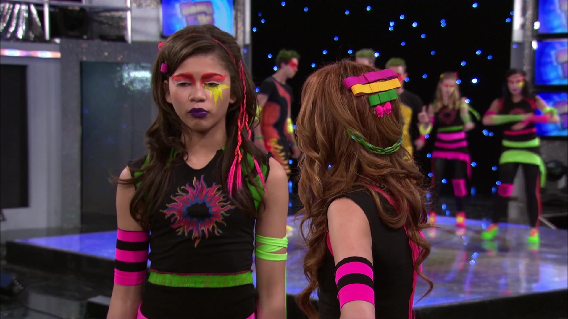 Shake_It_Up_S02E03_Shake_It_Up2C_Up_and_Away_1080p_BTD_000226.jpg Shake_It_Up_S02E03_Shake_It_Up2C_Up_and_Away_1080p_BTD_000226.jpg