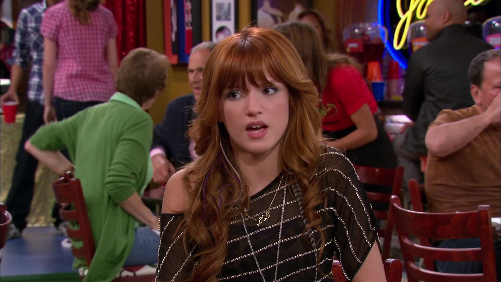 Shake_It_Up_S02E03_Shake_It_Up2C_Up_and_Away_1080p_BTD_000596.jpg Shake_It_Up_S02E03_Shake_It_Up2C_Up_and_Away_1080p_BTD_000596.jpg