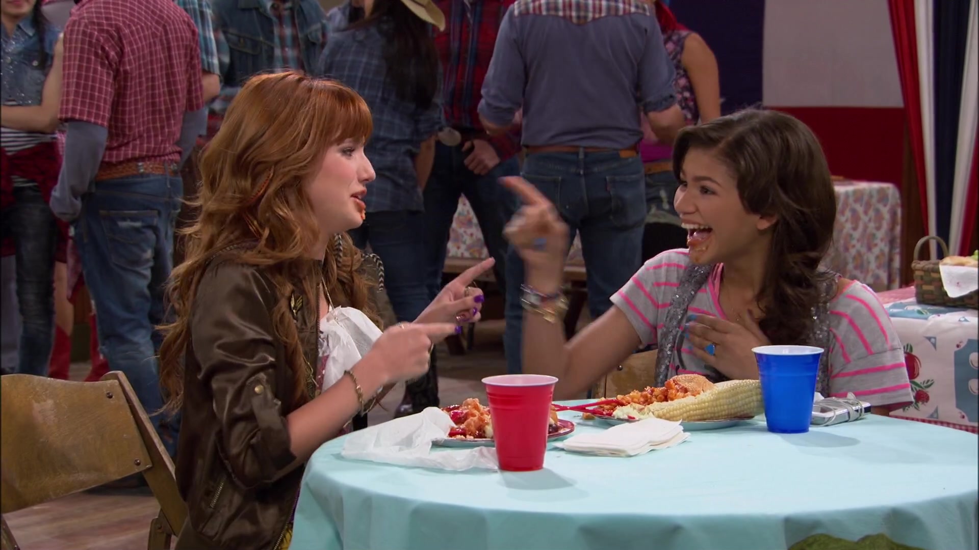 Shake_It_Up_S02E03_Shake_It_Up2C_Up_and_Away_1080p_BTD_004043.jpg Shake_It_Up_S02E03_Shake_It_Up2C_Up_and_Away_1080p_BTD_004043.jpg