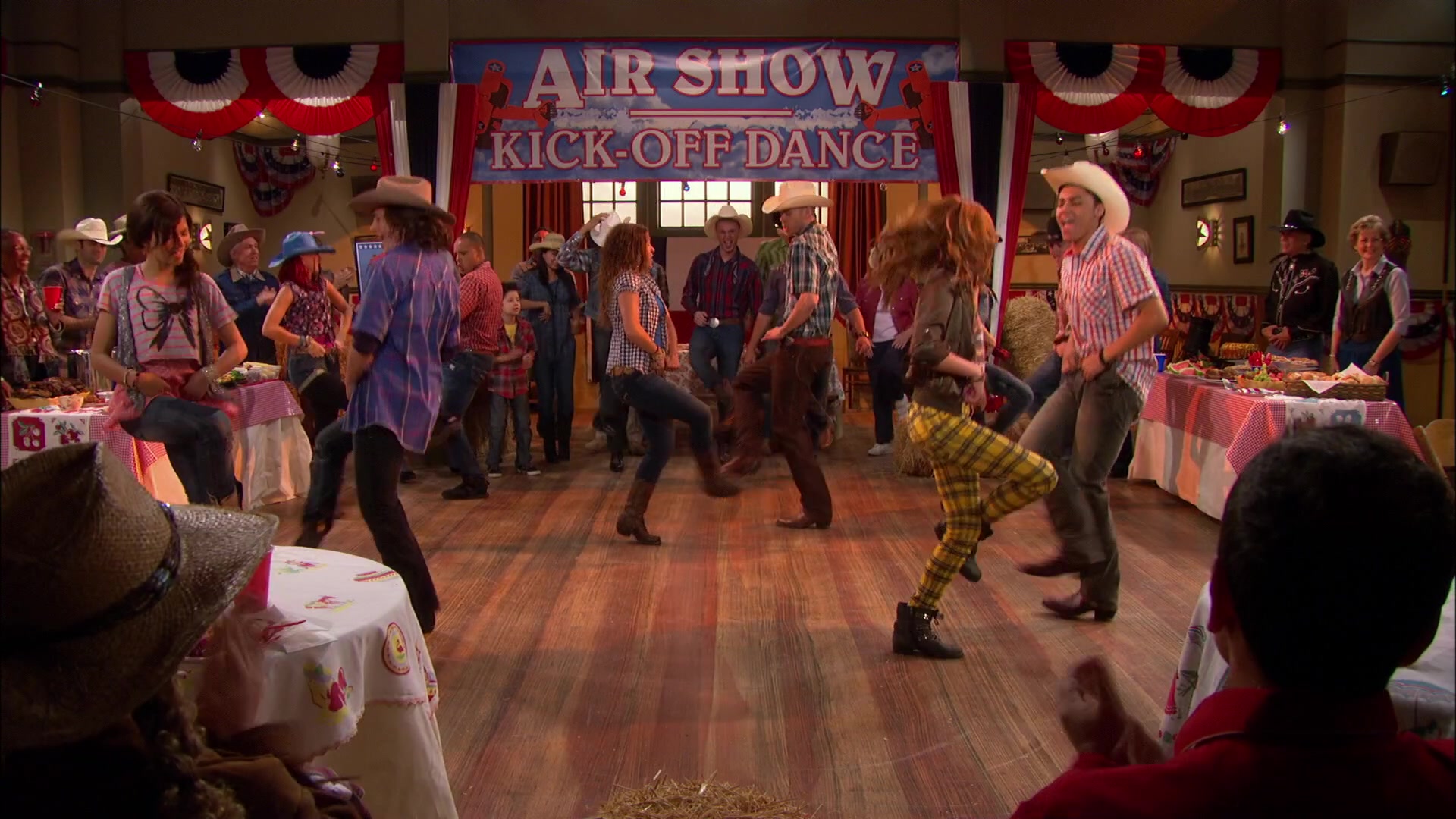 Shake_It_Up_S02E03_Shake_It_Up2C_Up_and_Away_1080p_BTD_004424.jpg