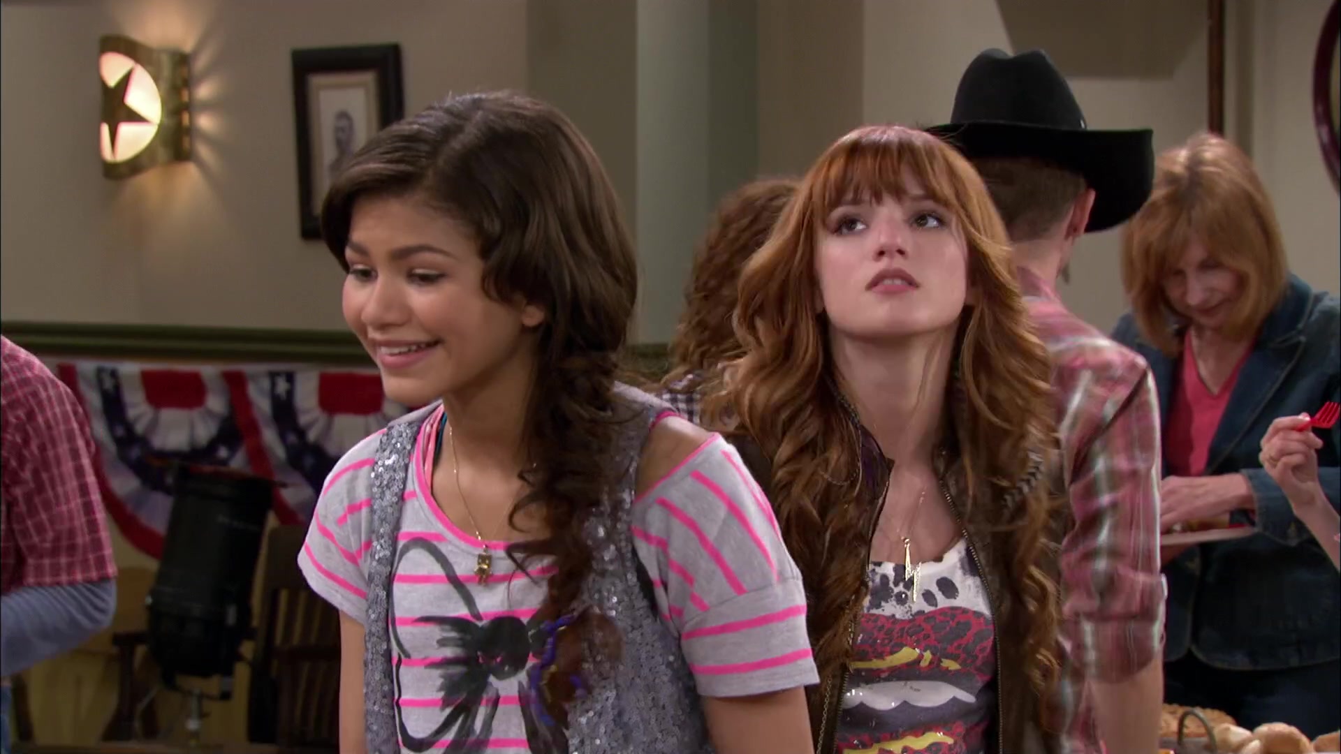Shake_It_Up_S02E03_Shake_It_Up2C_Up_and_Away_1080p_BTD_004849.jpg Shake_It_Up_S02E03_Shake_It_Up2C_Up_and_Away_1080p_BTD_004849.jpg