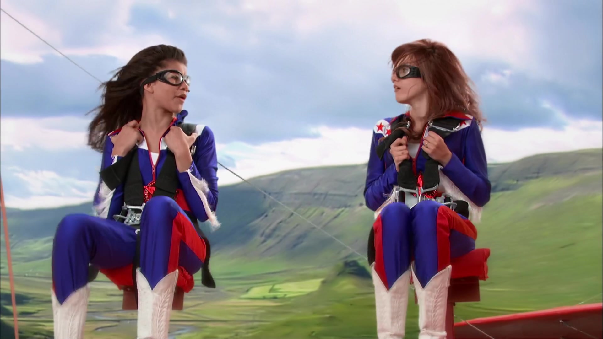 Shake_It_Up_S02E03_Shake_It_Up2C_Up_and_Away_1080p_BTD_005937.jpg