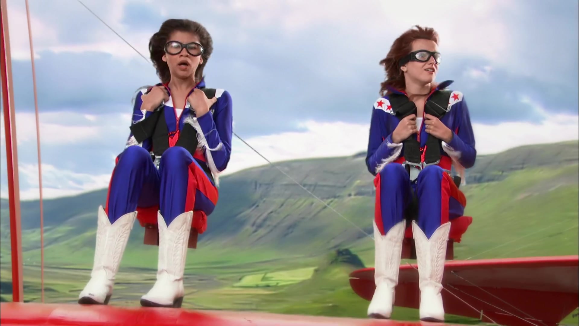 Shake_It_Up_S02E03_Shake_It_Up2C_Up_and_Away_1080p_BTD_005945.jpg