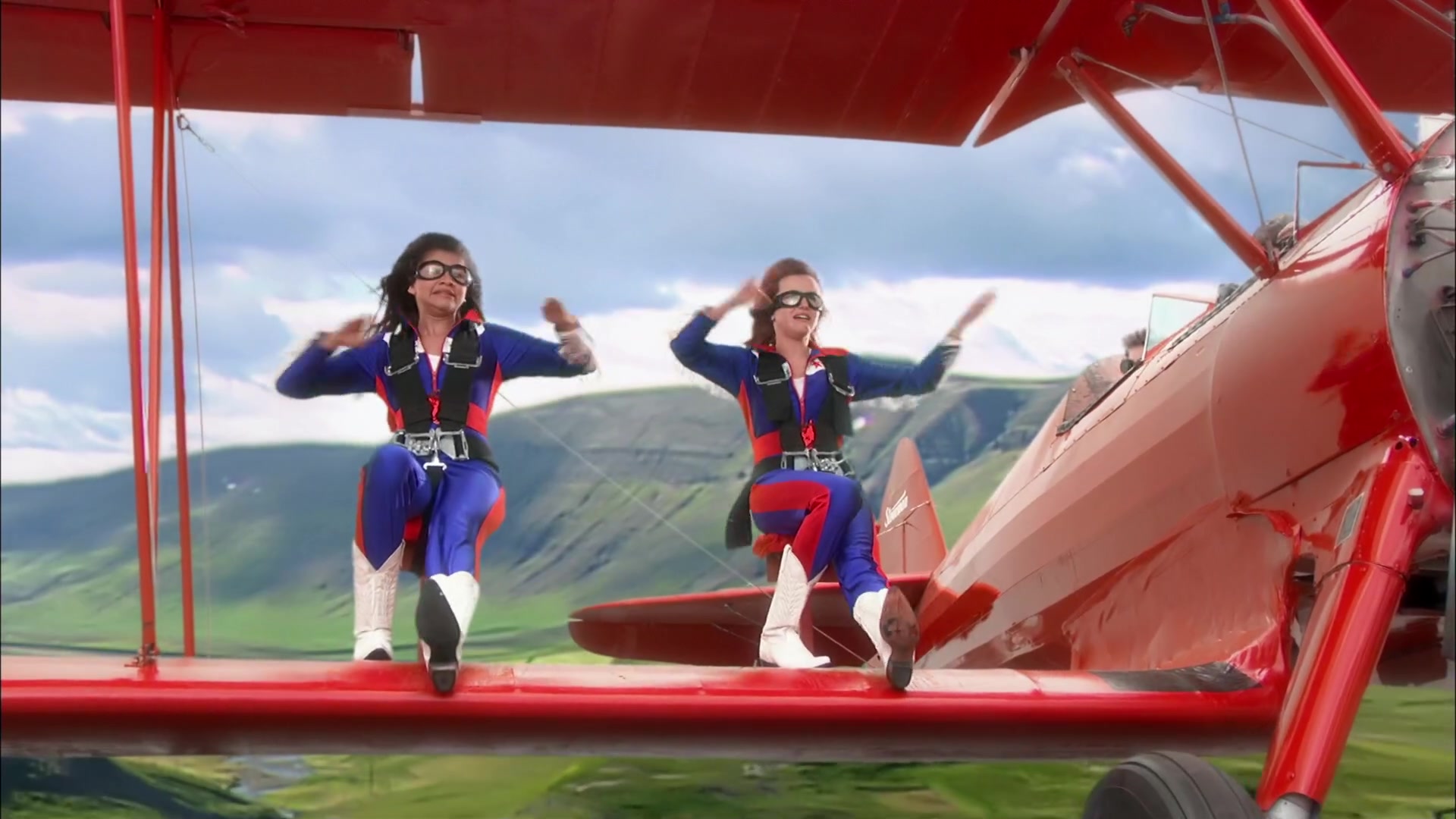 Shake_It_Up_S02E03_Shake_It_Up2C_Up_and_Away_1080p_BTD_006200.jpg Shake_It_Up_S02E03_Shake_It_Up2C_Up_and_Away_1080p_BTD_006200.jpg