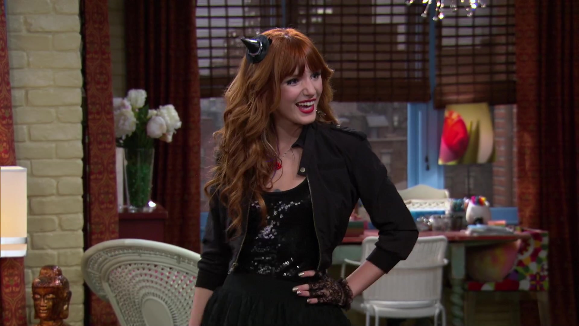 Shake_It_Up_S02E04_Beam_It_Up_1080p_BTD_000067.jpg Shake_It_Up_S02E04_Beam_It_Up_1080p_BTD_000067.jpg