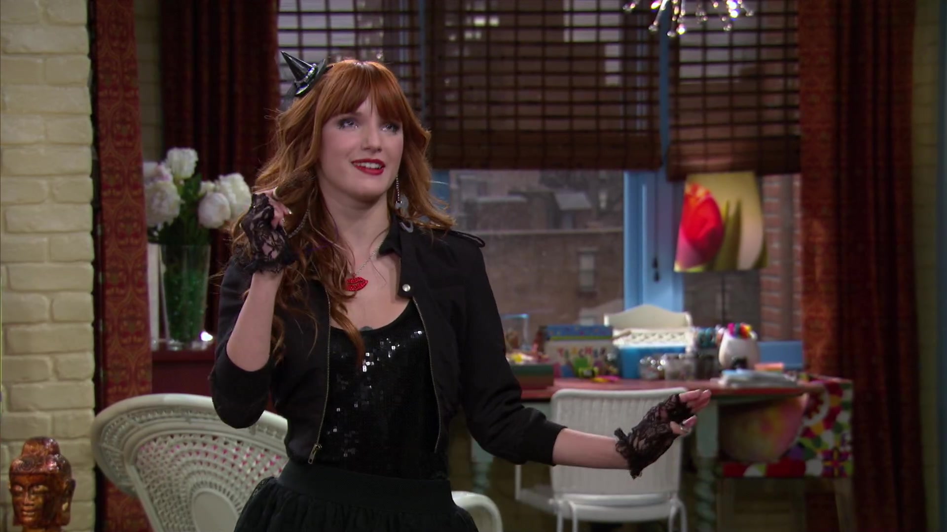 Shake_It_Up_S02E04_Beam_It_Up_1080p_BTD_000092.jpg Shake_It_Up_S02E04_Beam_It_Up_1080p_BTD_000092.jpg