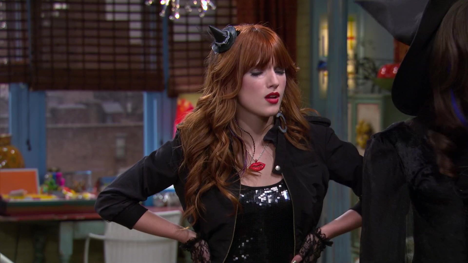 Shake_It_Up_S02E04_Beam_It_Up_1080p_BTD_000154.jpg Shake_It_Up_S02E04_Beam_It_Up_1080p_BTD_000154.jpg