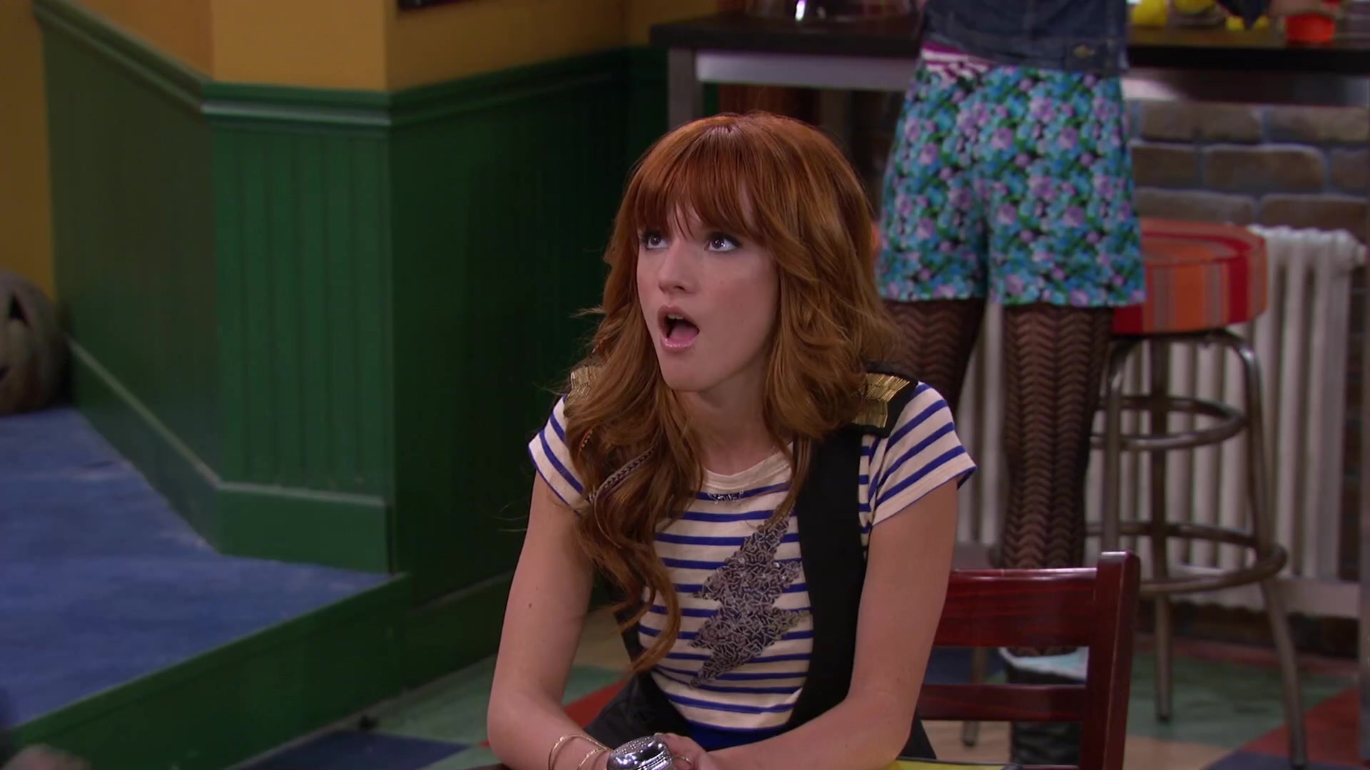 Shake_It_Up_S02E04_Beam_It_Up_1080p_BTD_001613.jpg Shake_It_Up_S02E04_Beam_It_Up_1080p_BTD_001613.jpg