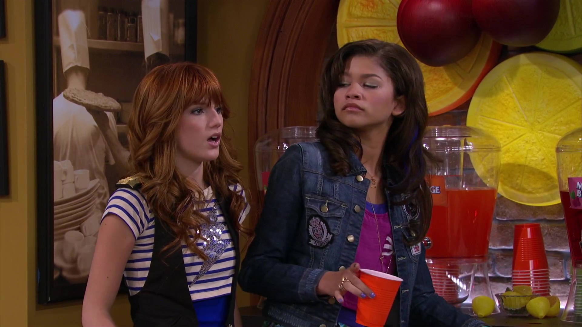 Shake_It_Up_S02E04_Beam_It_Up_1080p_BTD_001647.jpg Shake_It_Up_S02E04_Beam_It_Up_1080p_BTD_001647.jpg