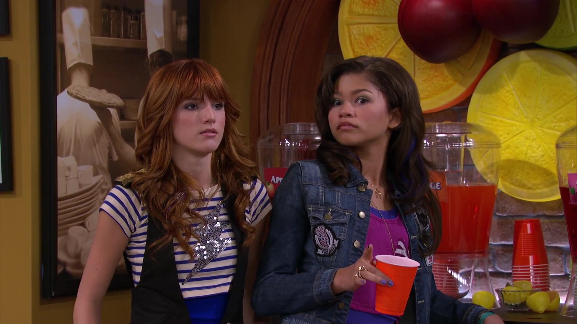 Shake_It_Up_S02E04_Beam_It_Up_1080p_BTD_001652.jpg Shake_It_Up_S02E04_Beam_It_Up_1080p_BTD_001652.jpg