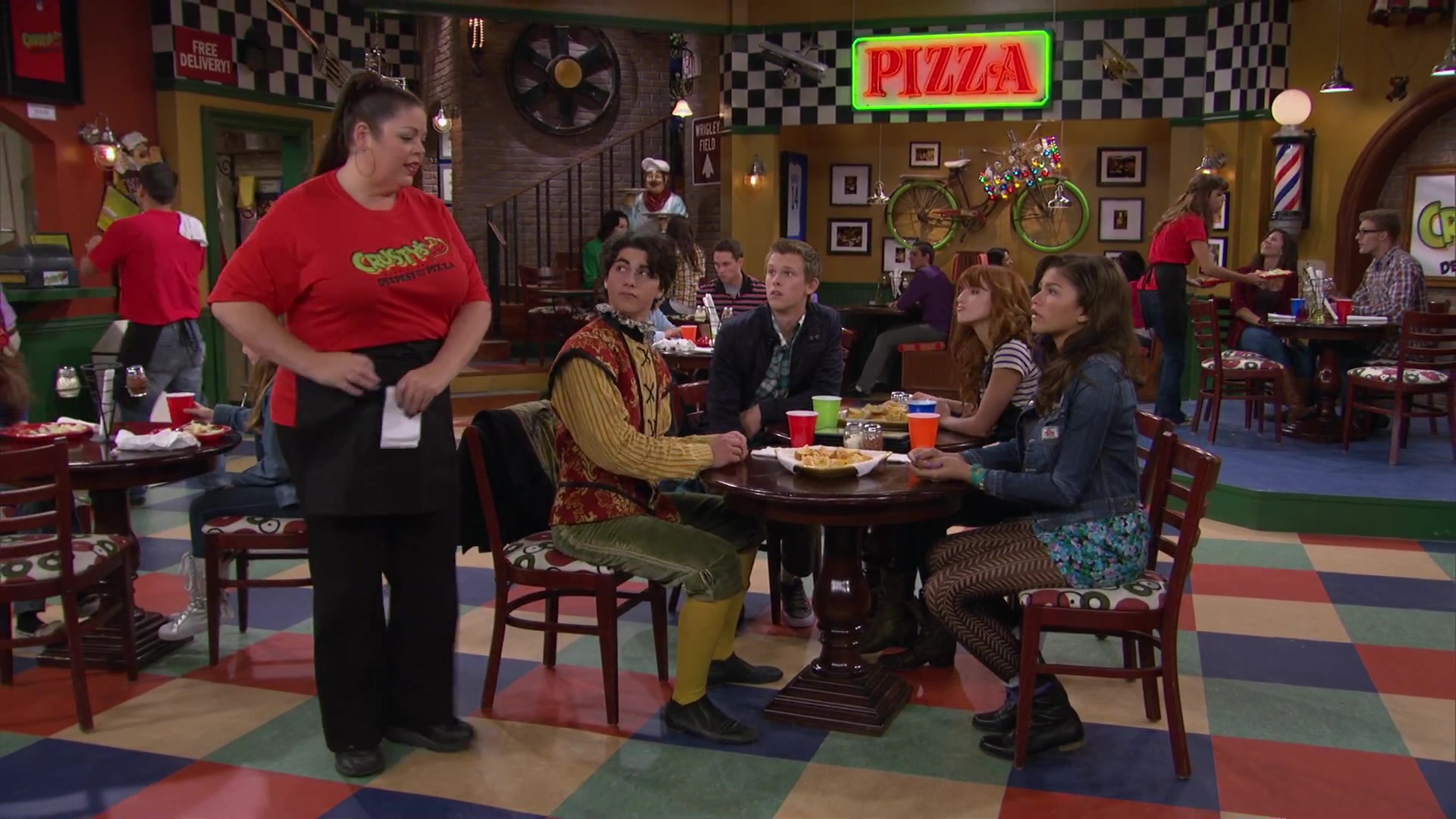 Shake_It_Up_S02E04_Beam_It_Up_1080p_BTD_001799.jpg